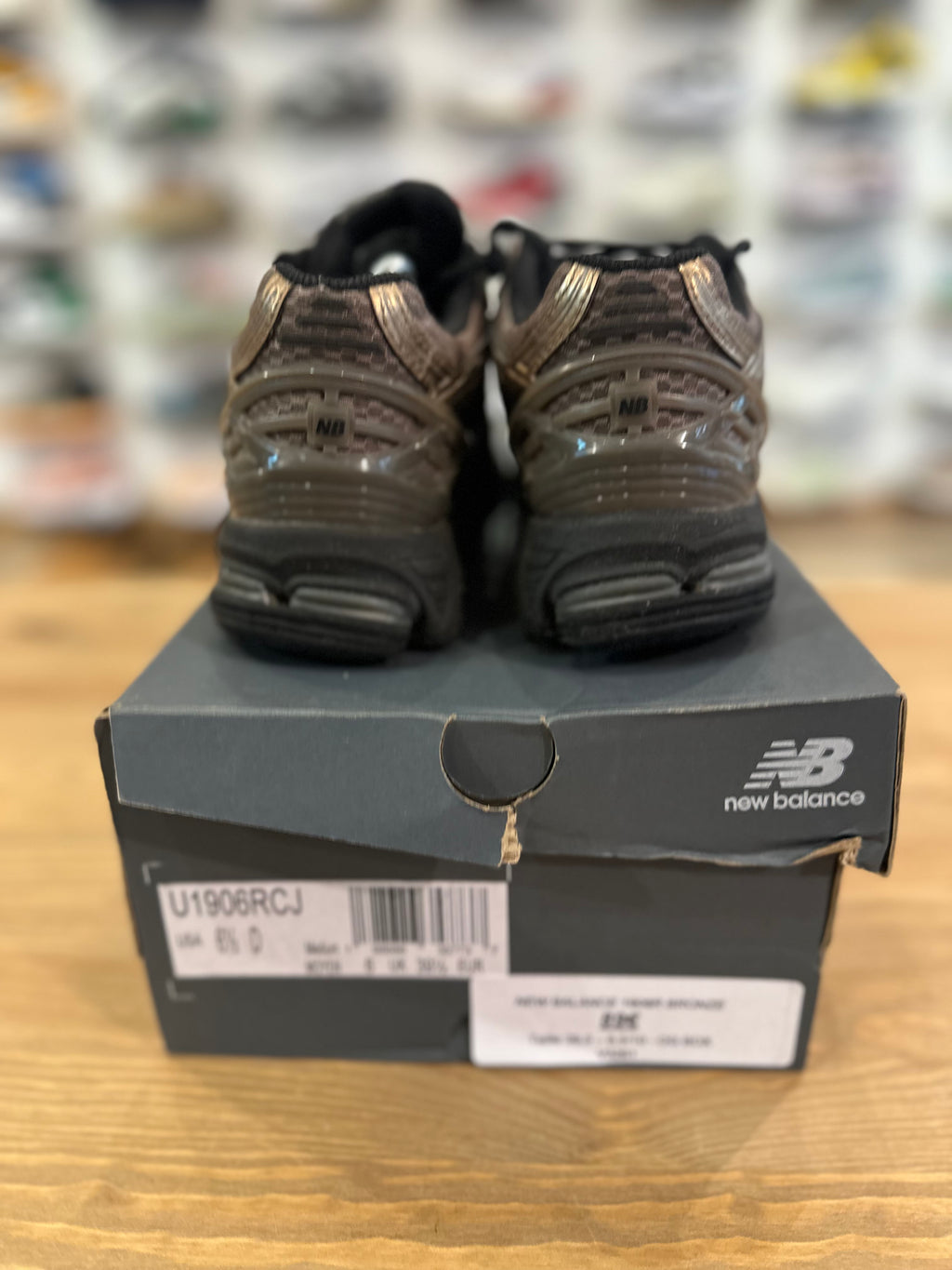 New balance 1906R bronze ( taille 39,5 )