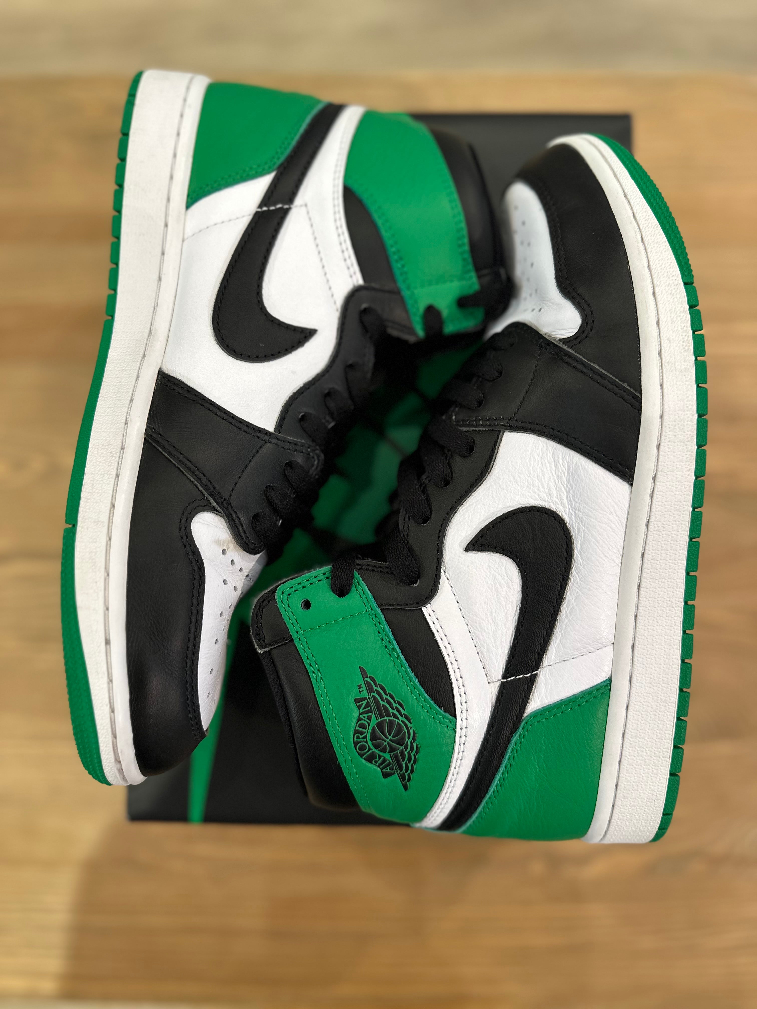 Nike Jordan 1 high lucky Green ( taille 42,5 )