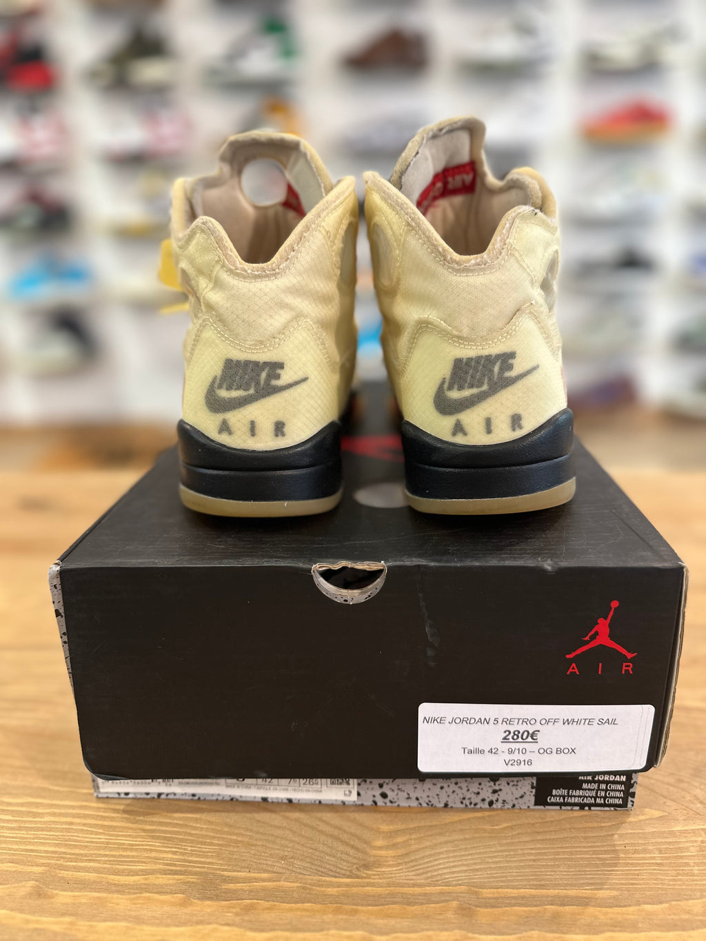 Nike Jordan 5 rétro off White sail ( taille 42 )