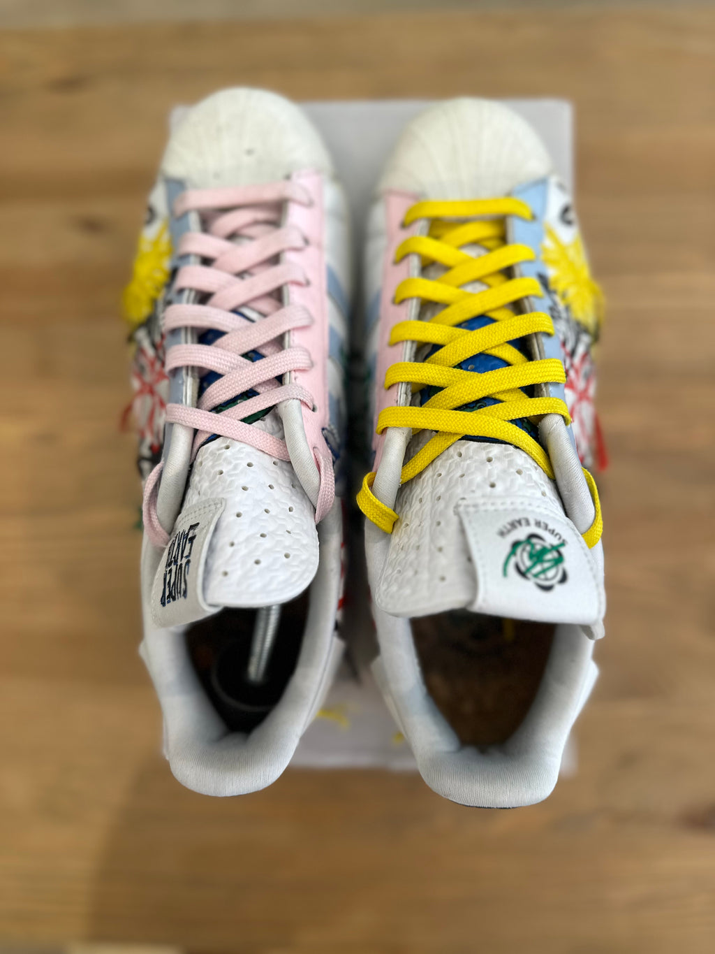 Adidas superstar superearth Sean wotherspoon ( taille 42 )