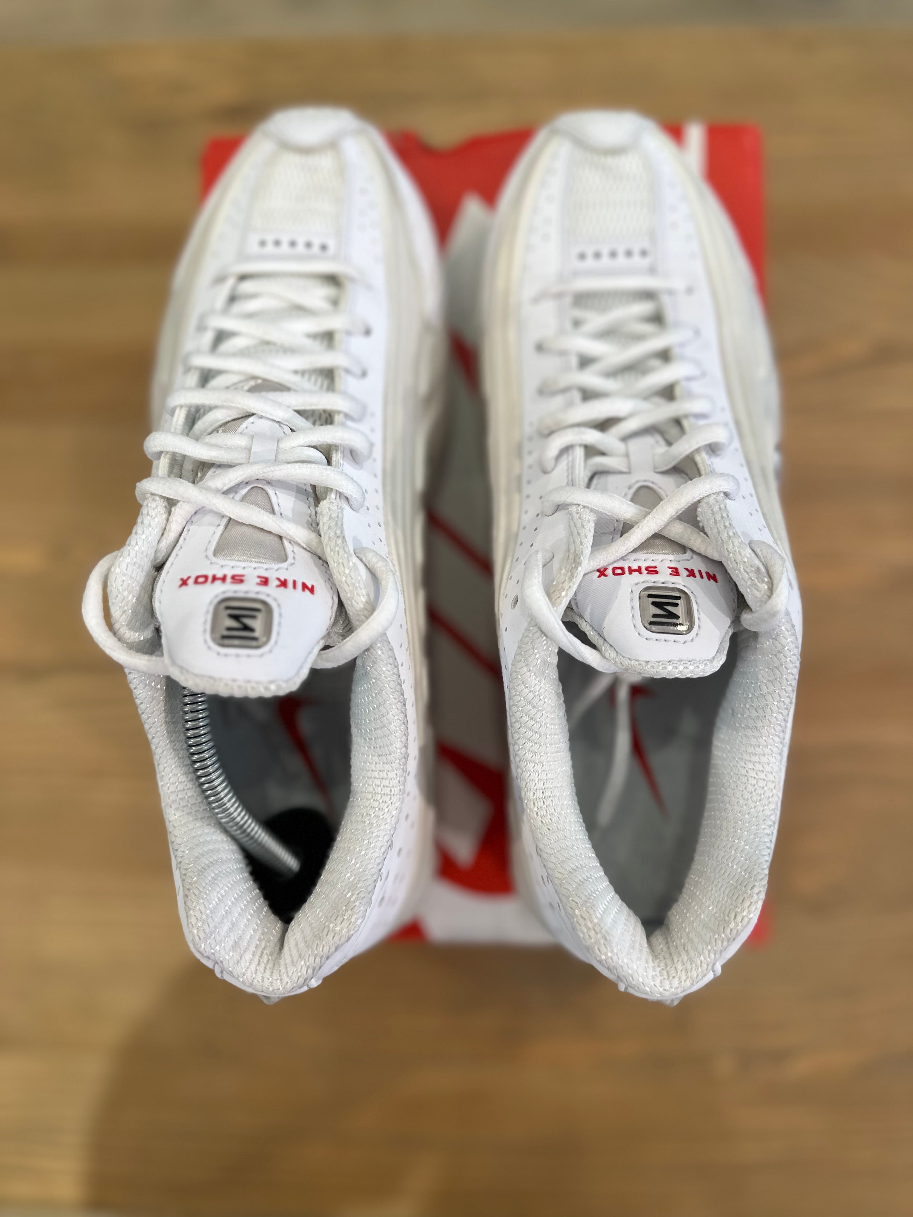 Nike shox r4 phantom picante ( taille 40,5 )