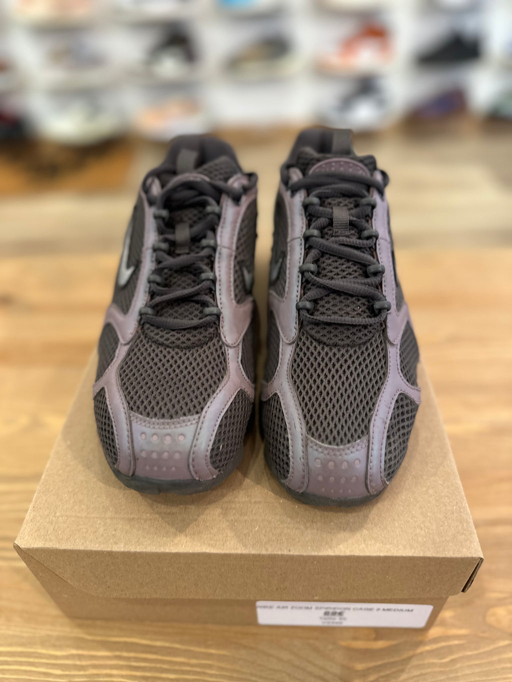 Nike air zoom spiridon cage 2 médium ( taille 40 )