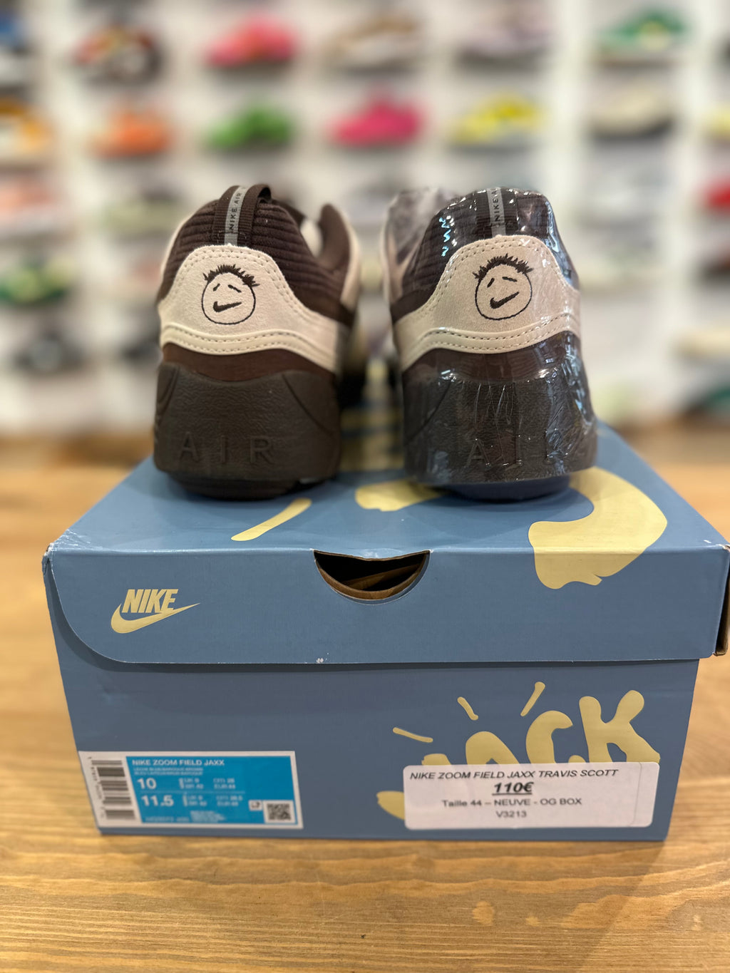 Nike zoom field jaxx Travis Scott ( taille 44 )