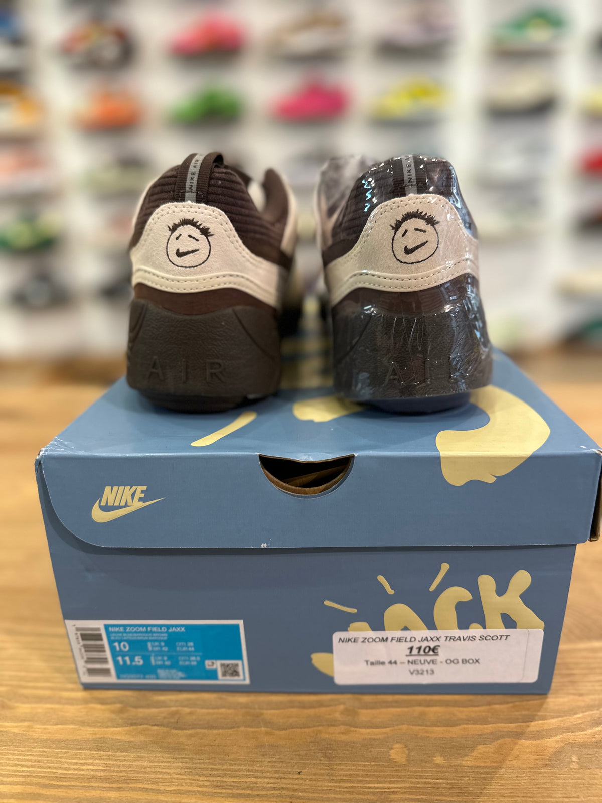 Nike zoom field jaxx Travis Scott ( taille 44 )