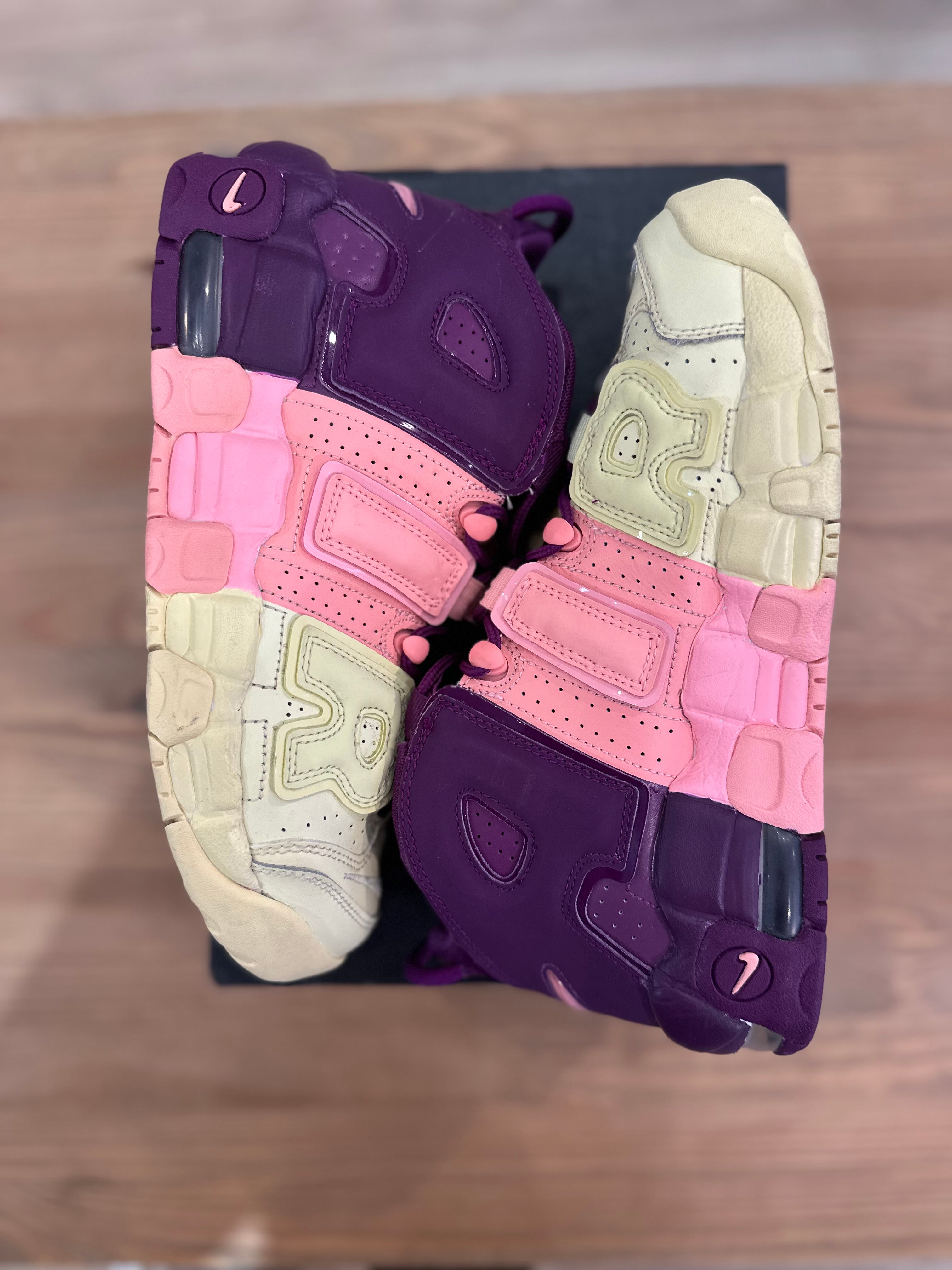 Nike air more uptempo lucky charms