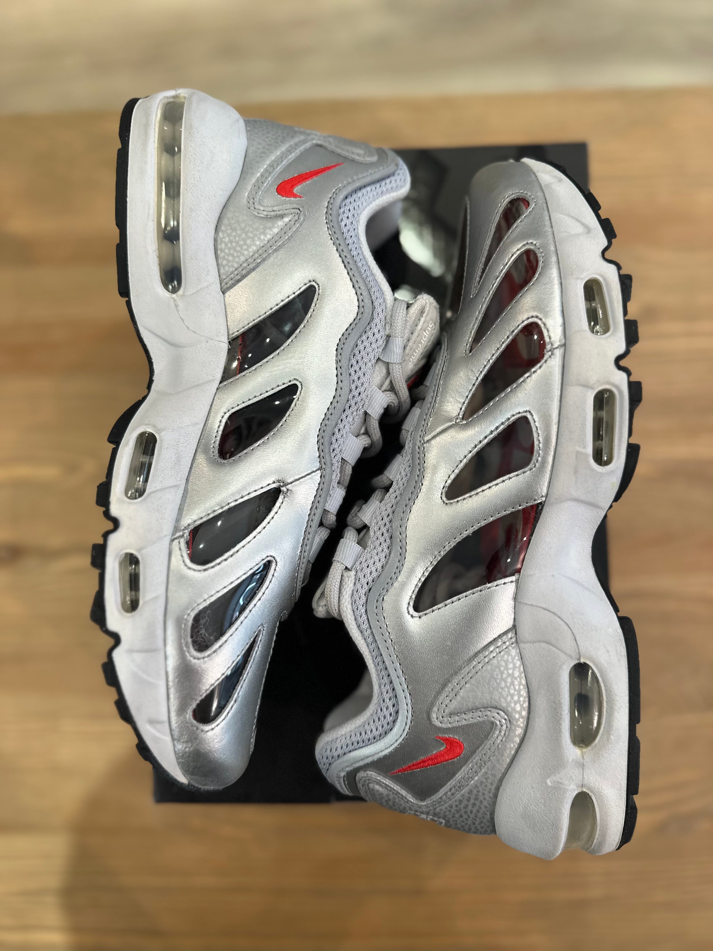 Nike air Max 96 supreme bullet ( taille 44 )