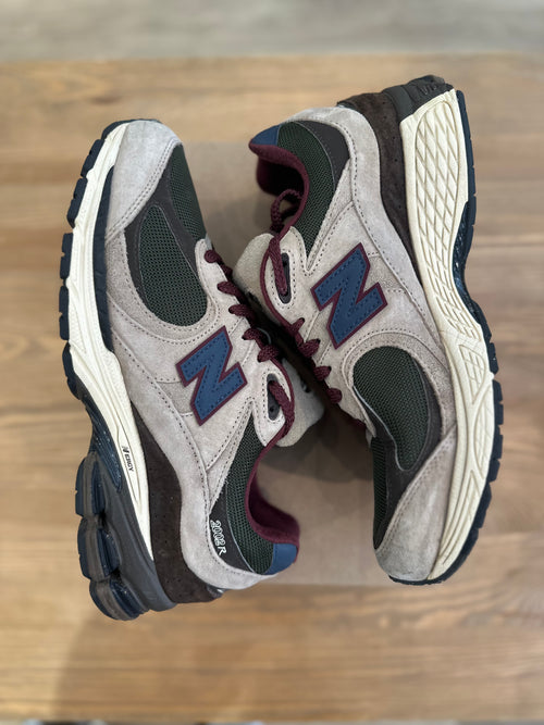 New balance 2002r Green ( taille 43 )
