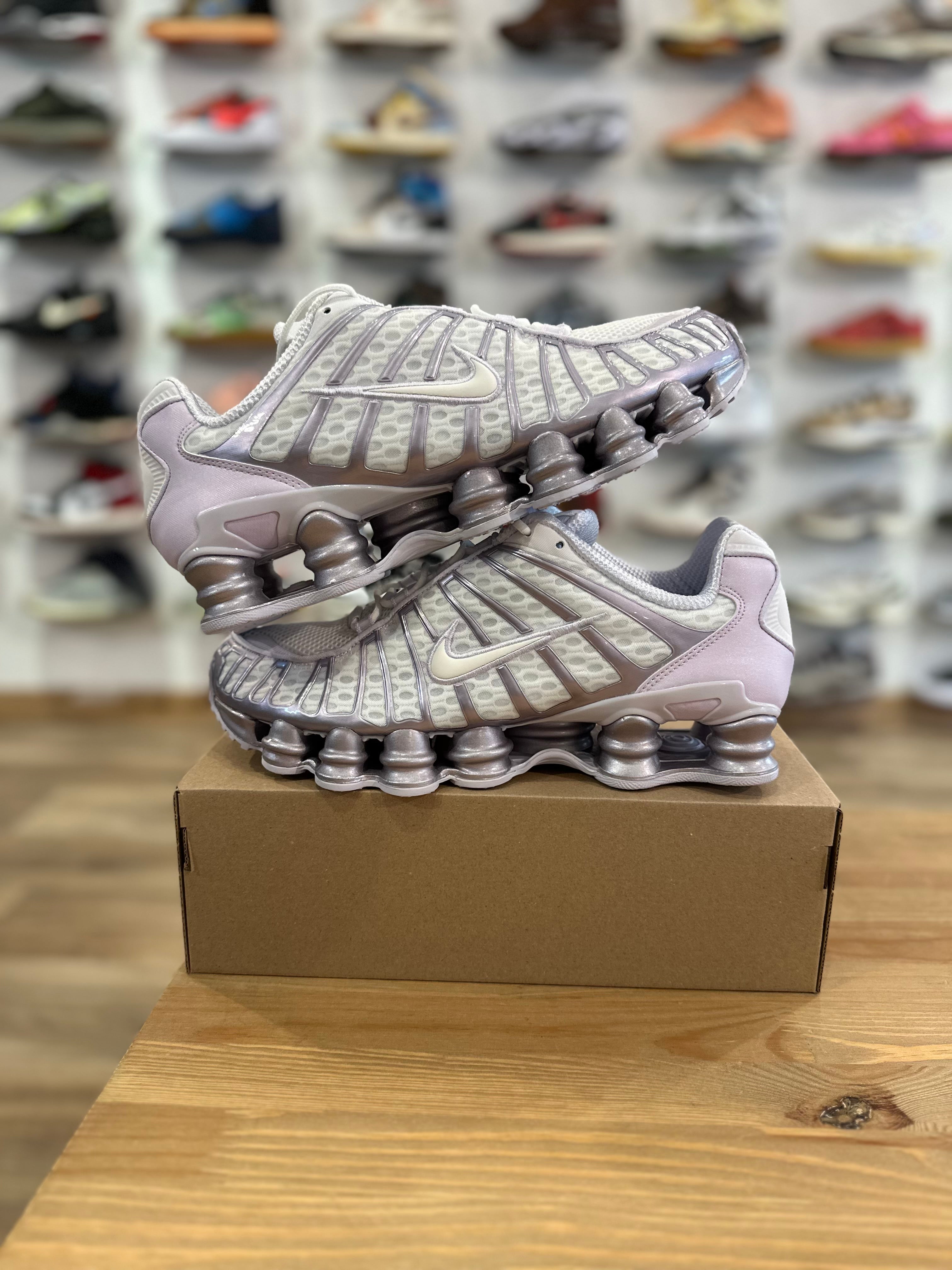 Nike shox tl Barely grape ( taille 44 )