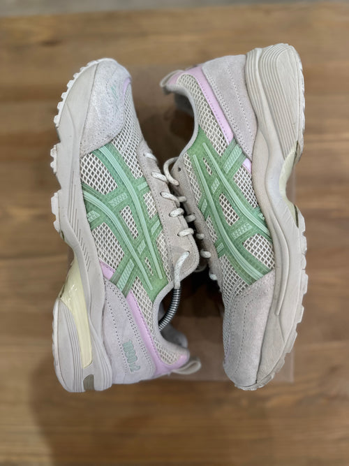 Asics gel 1090 v2 pink Green ( taille 40,5 )