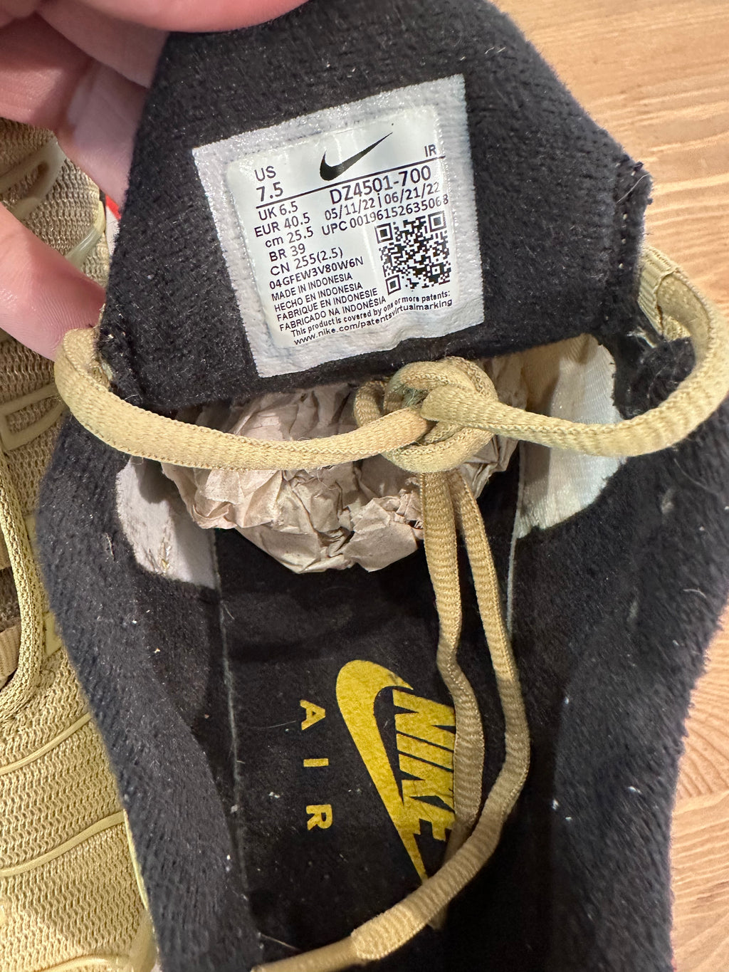 Nike air Max plus gold black gum ( taille 40,5 )