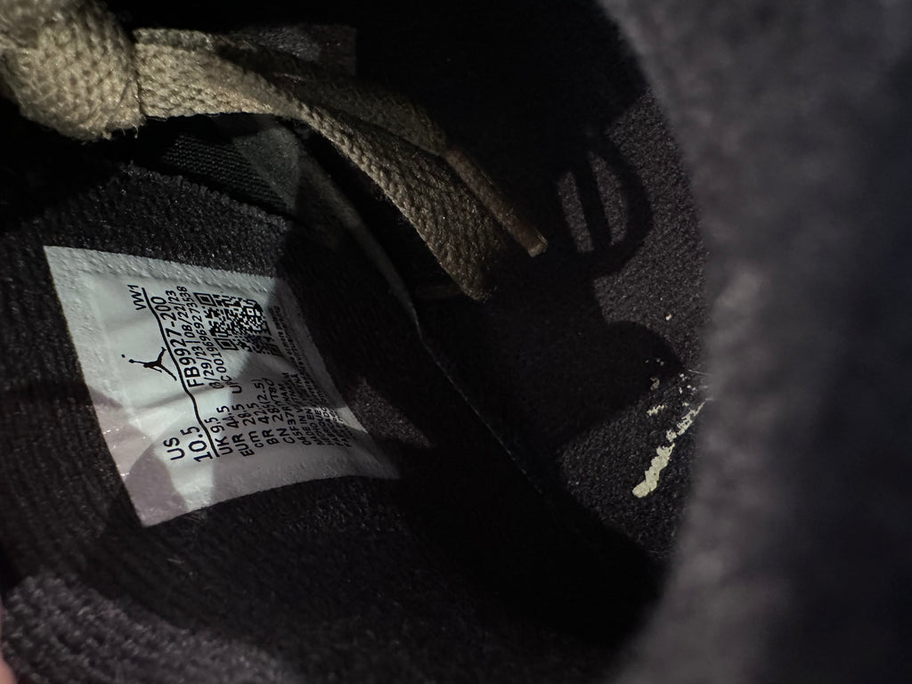 Nike Jordan 4 Rétro craft olive ( taille 44,5 )