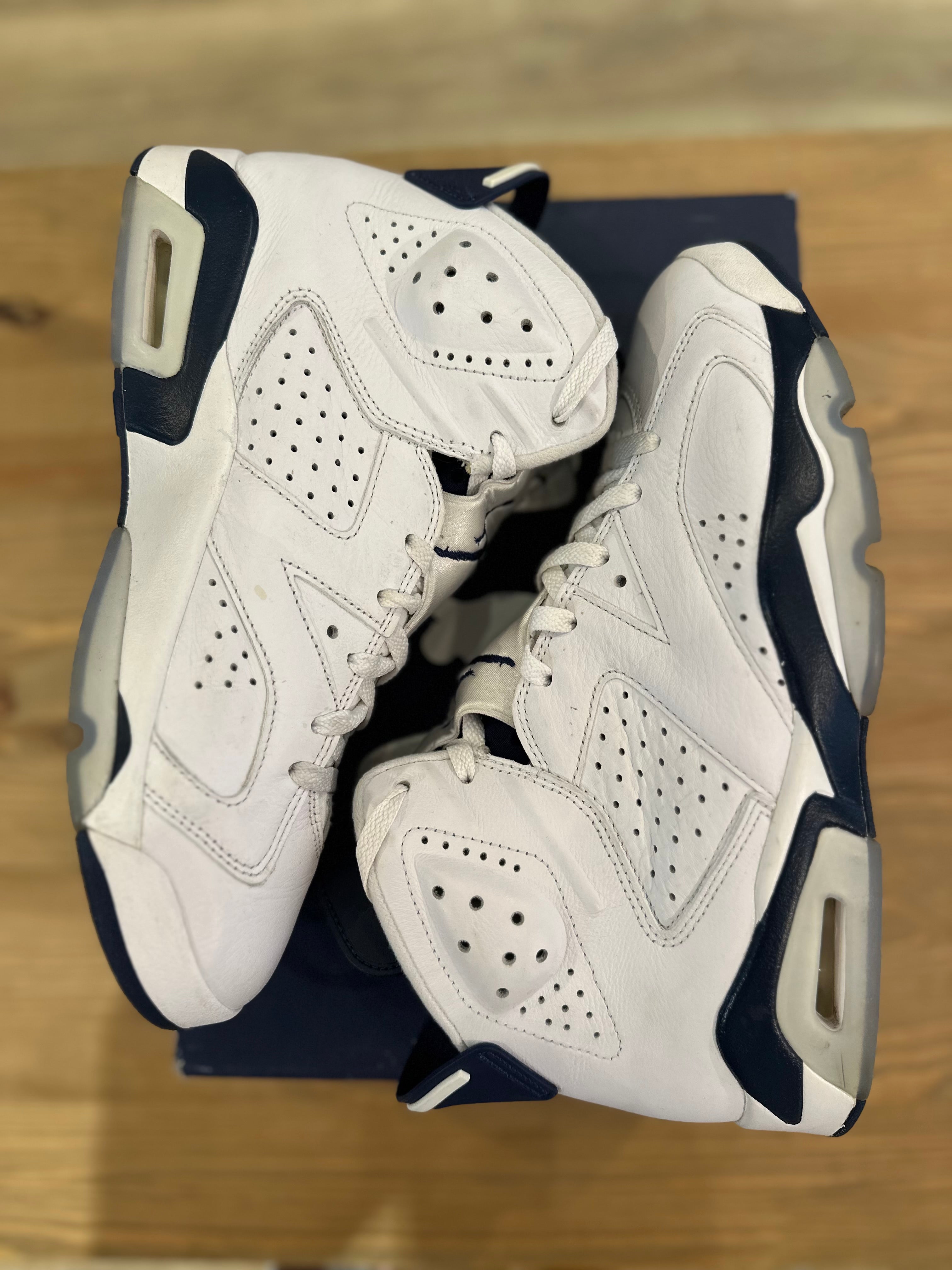 Nike Jordan 6 rétro midnight navy ( taille 44 )