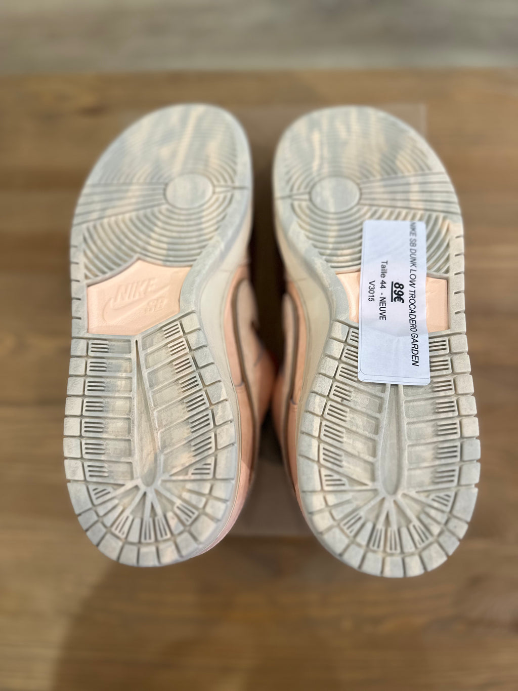Nike sb dunk low Trocadéro gardens ( taille 44 )