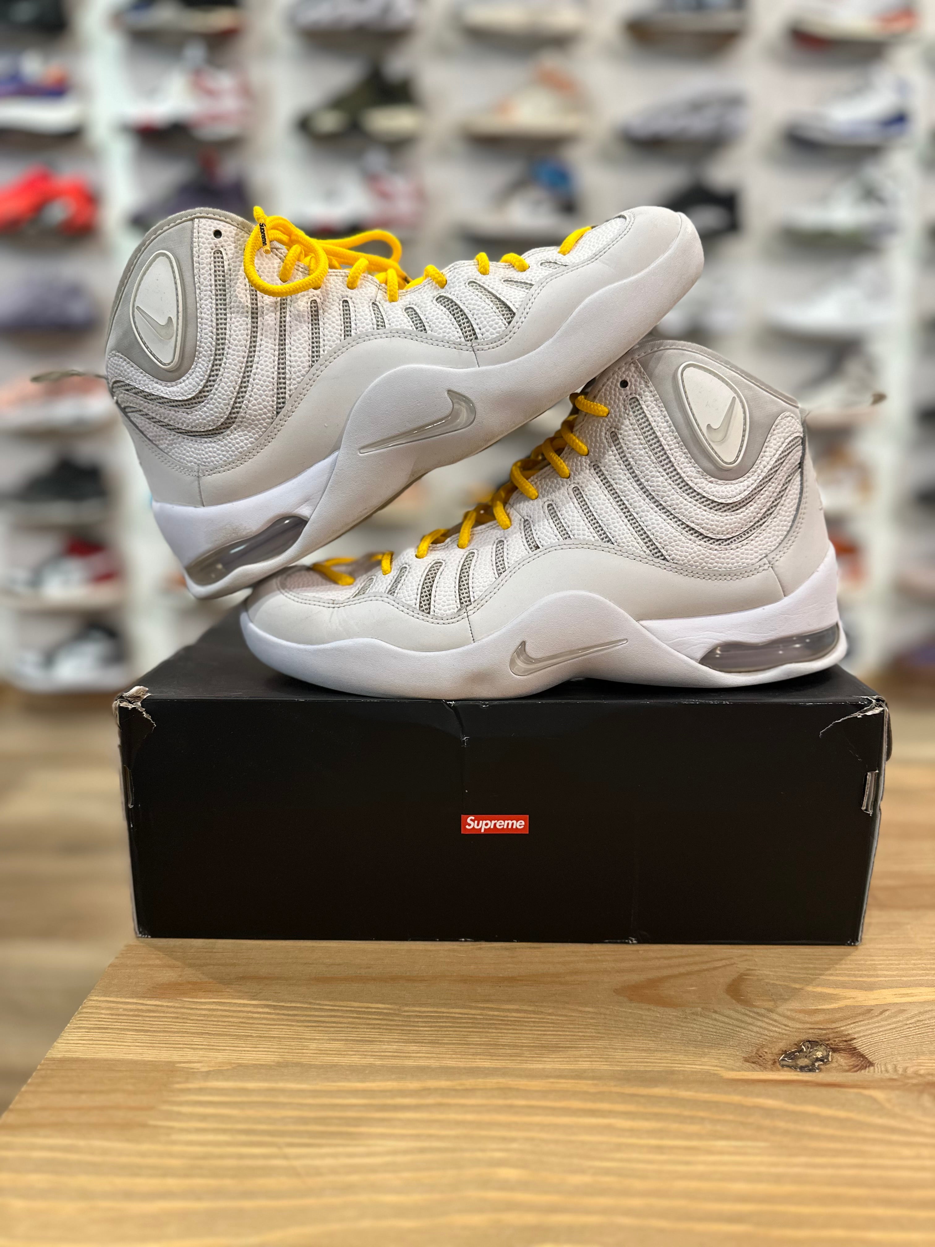 Nike air balinais suprême White ( taille 44,5)