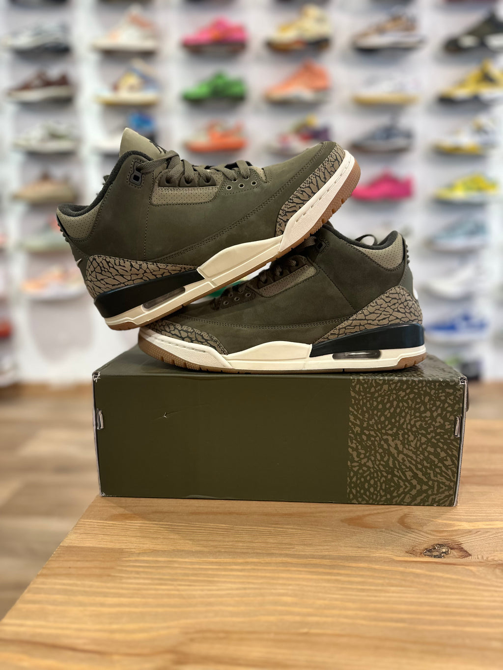 Nike Jordan 3 Rétro family affair ( taille 43 )