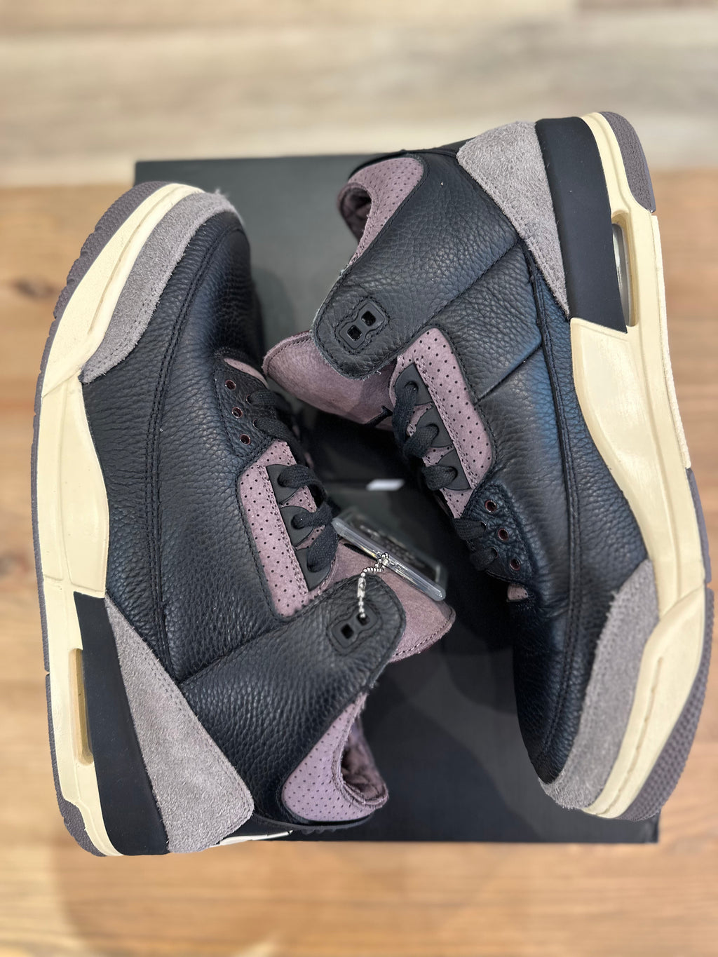 Nike Jordan 3 rétro à ma manière ( taille 47,5 )