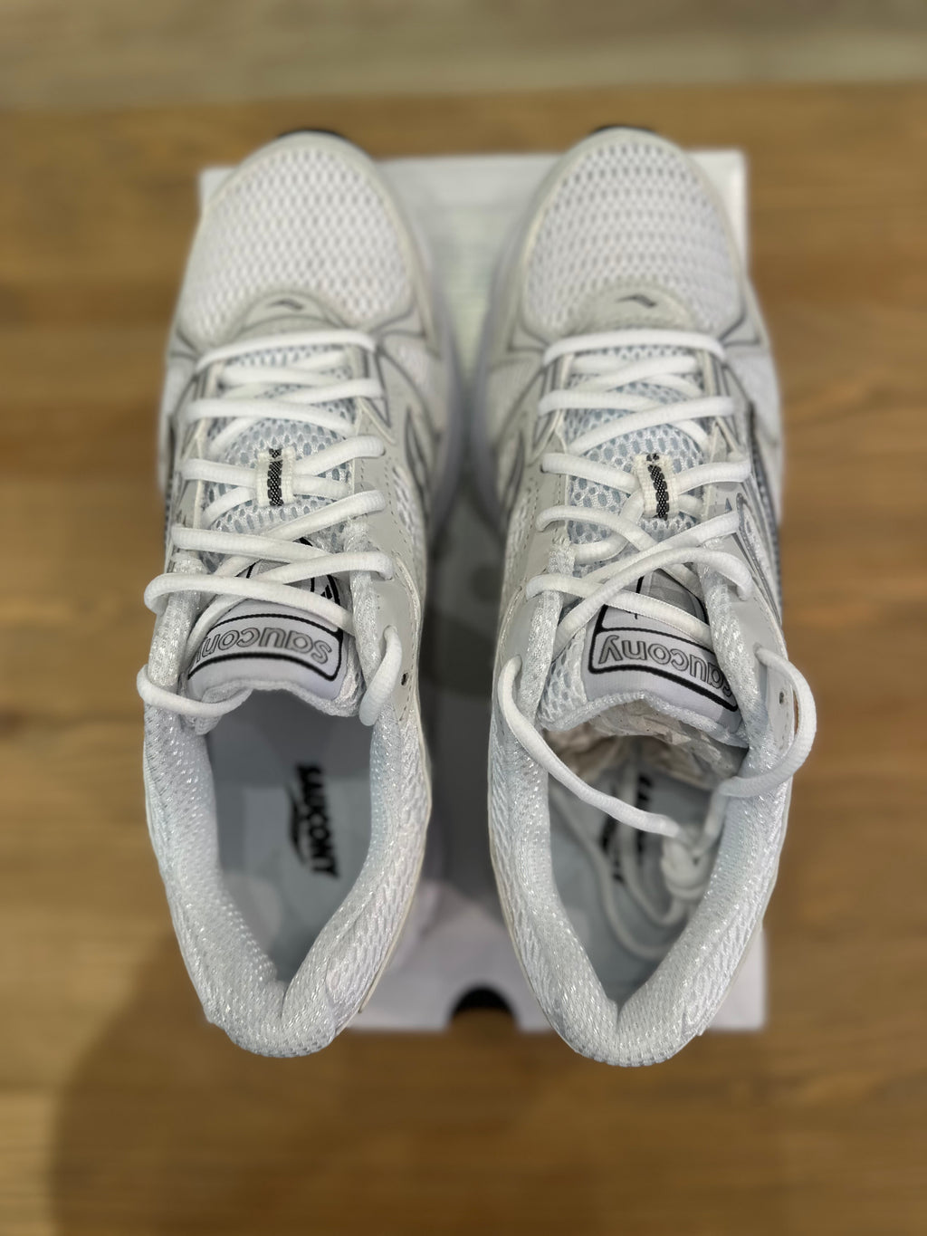 Saucony ride millenium White Silver ( taille 43 )