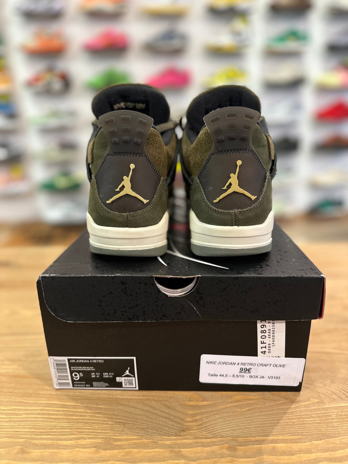 Nike Jordan 4 Rétro craft olive ( taille 44,5 )