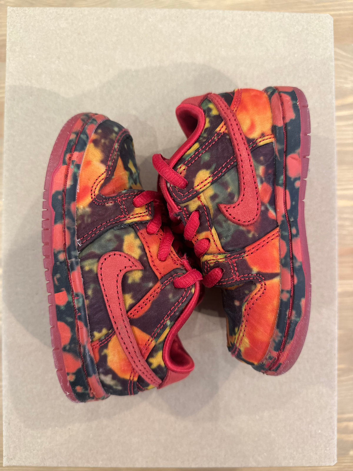 Nike sb dunk low wizzard of oZ ( taille 23,5 )