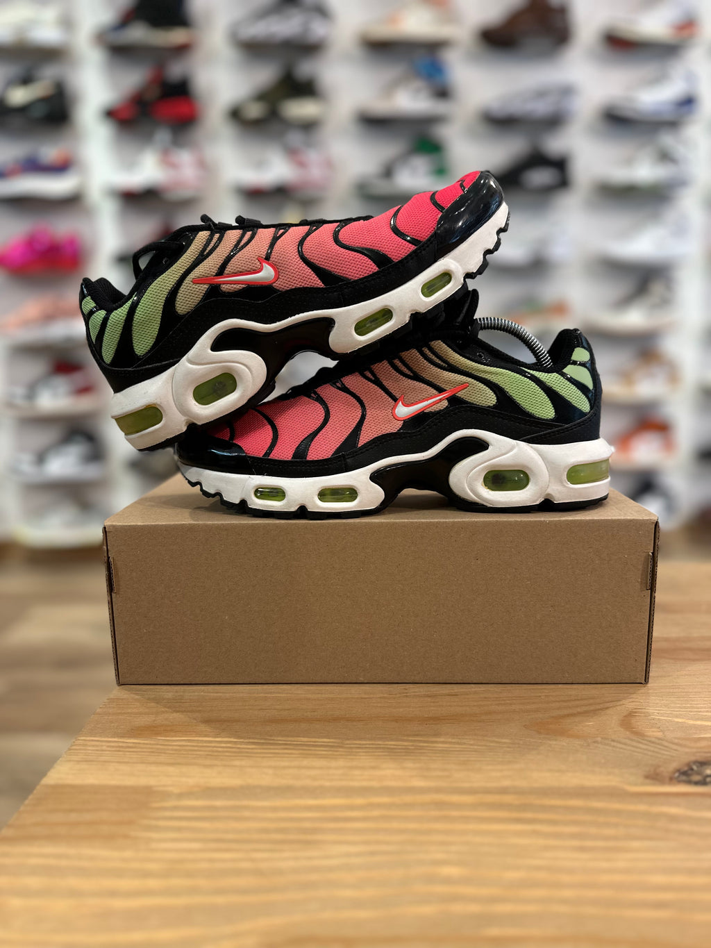 Nike air Max plus Green strike flash ( taille 39 )