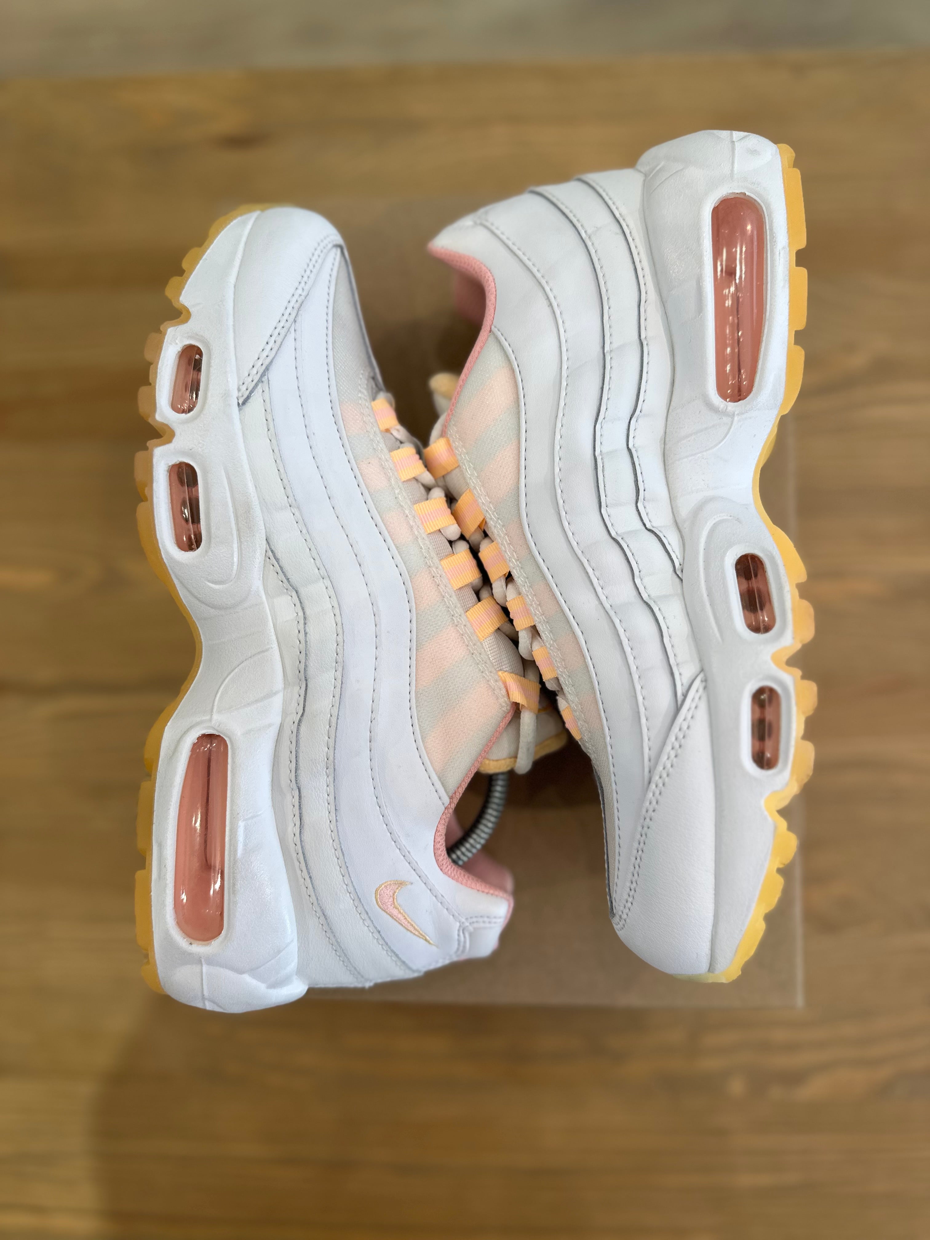 Nike air Max 95 melon tint ( taille 39 )