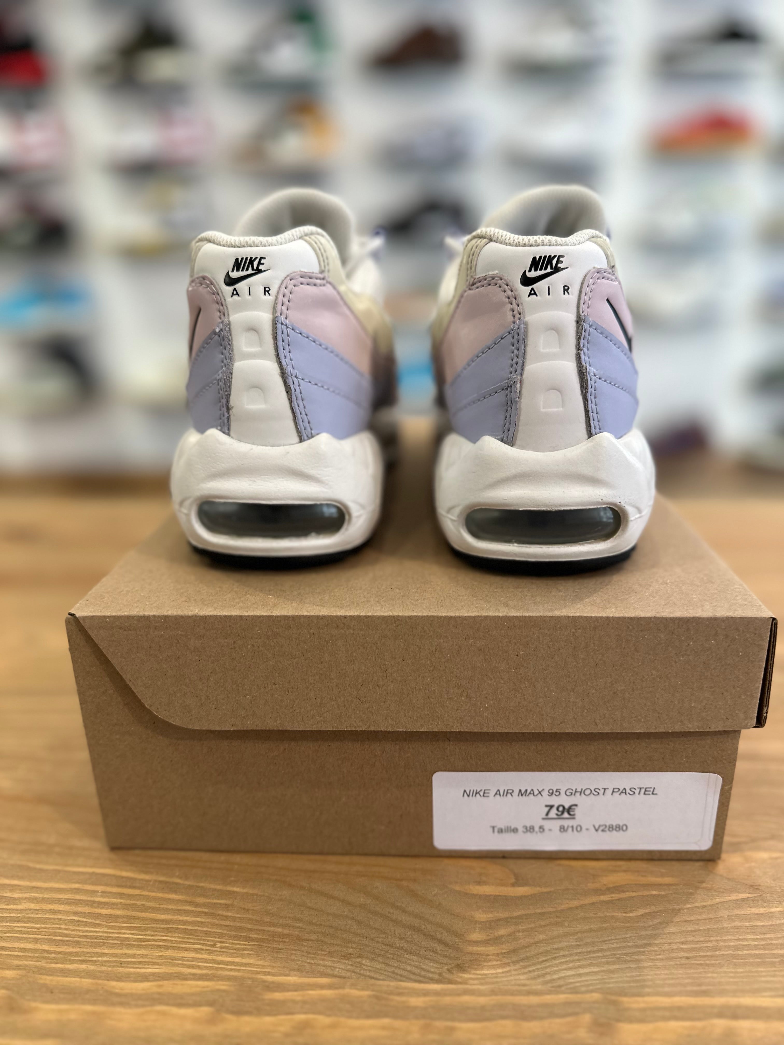 Nike air Max 95 ghost pastel ( taille 38,5 )