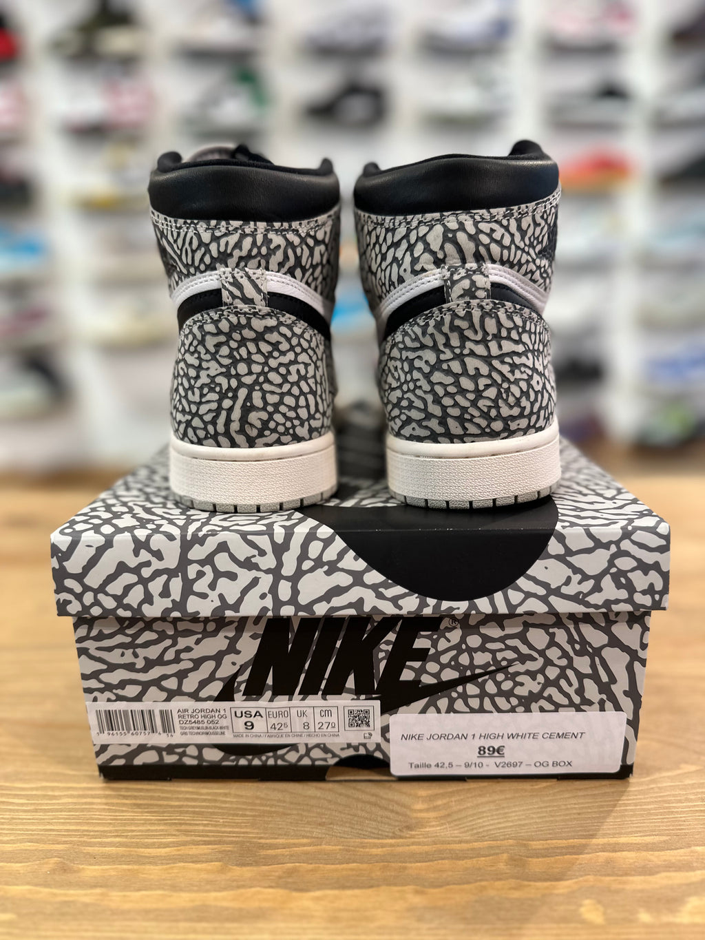 Nike Jordan 1 high White cément ( taille 42,5 )