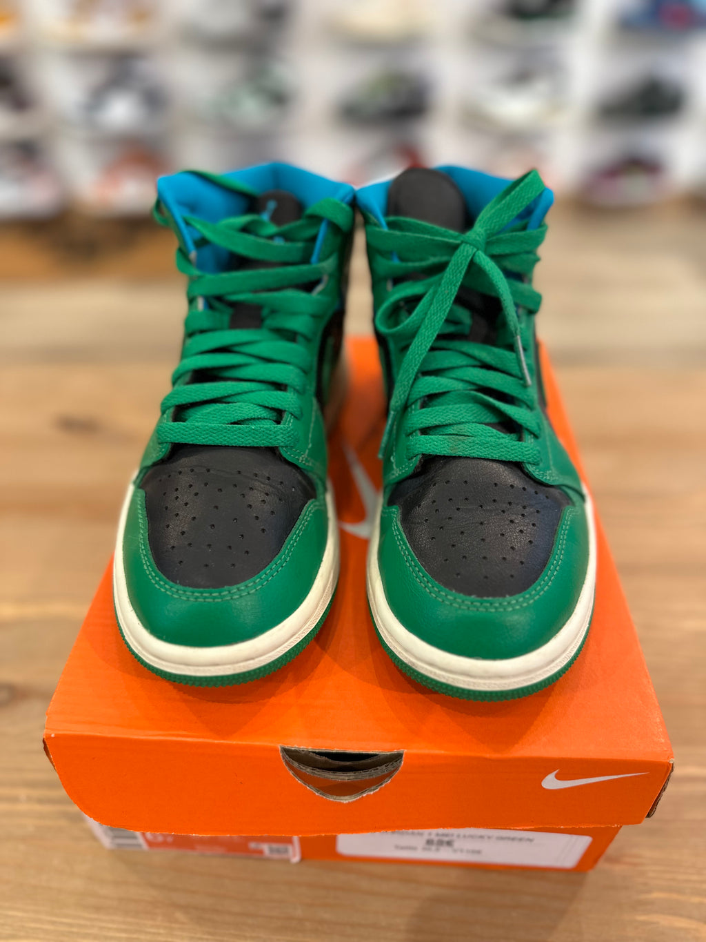 Nike Jordan 1 mid lucky Green