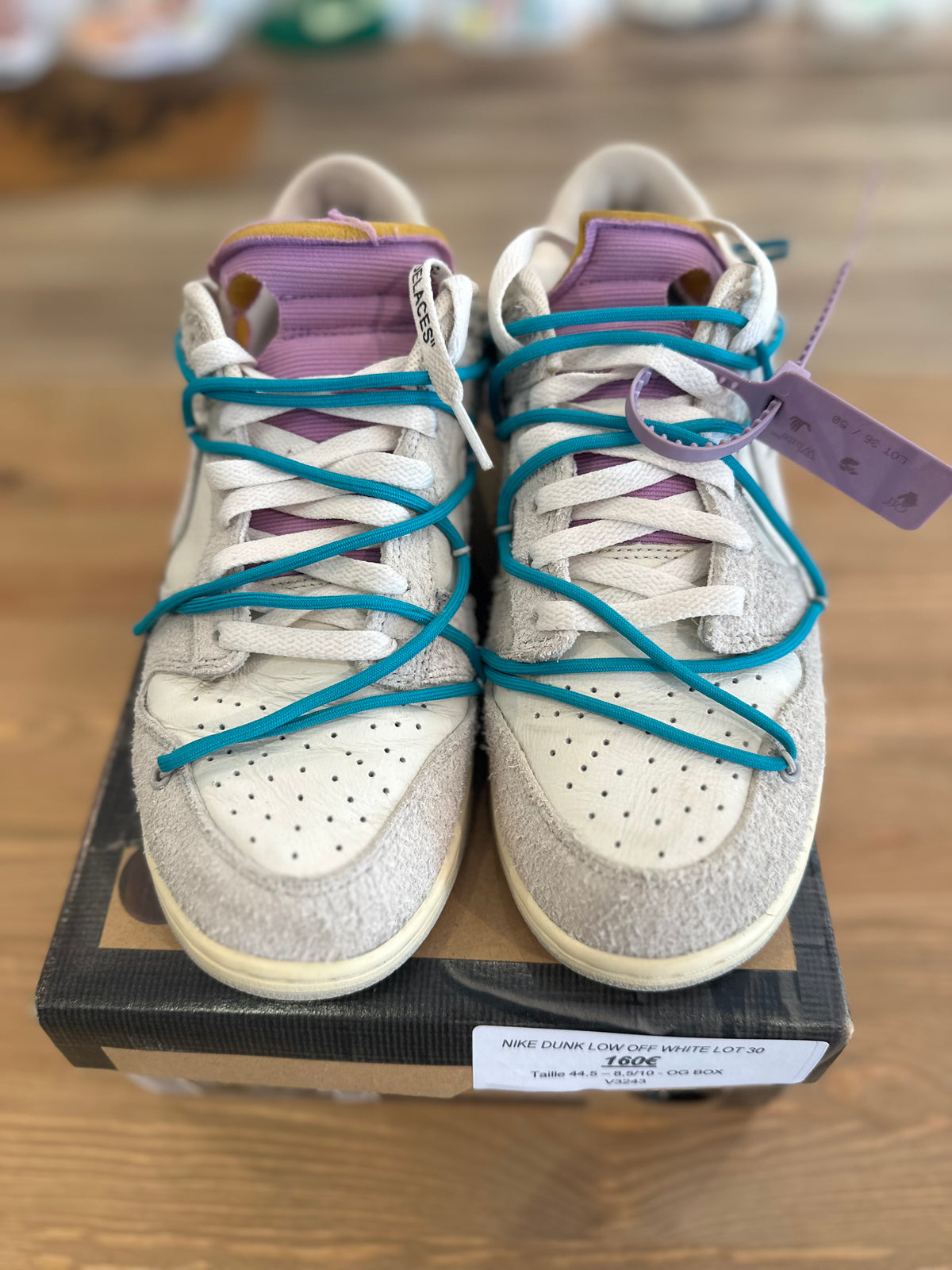 Nike dunk low off White lot 30 ( taille 44,5 )