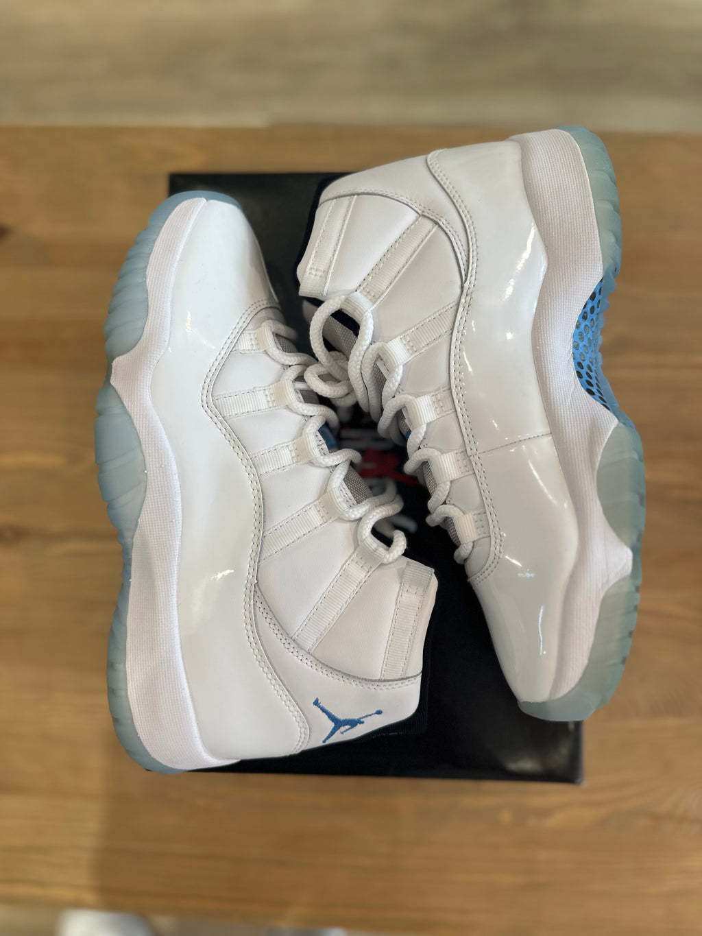 Nike Jordan 11 rétro legend blue ( taille 42 )