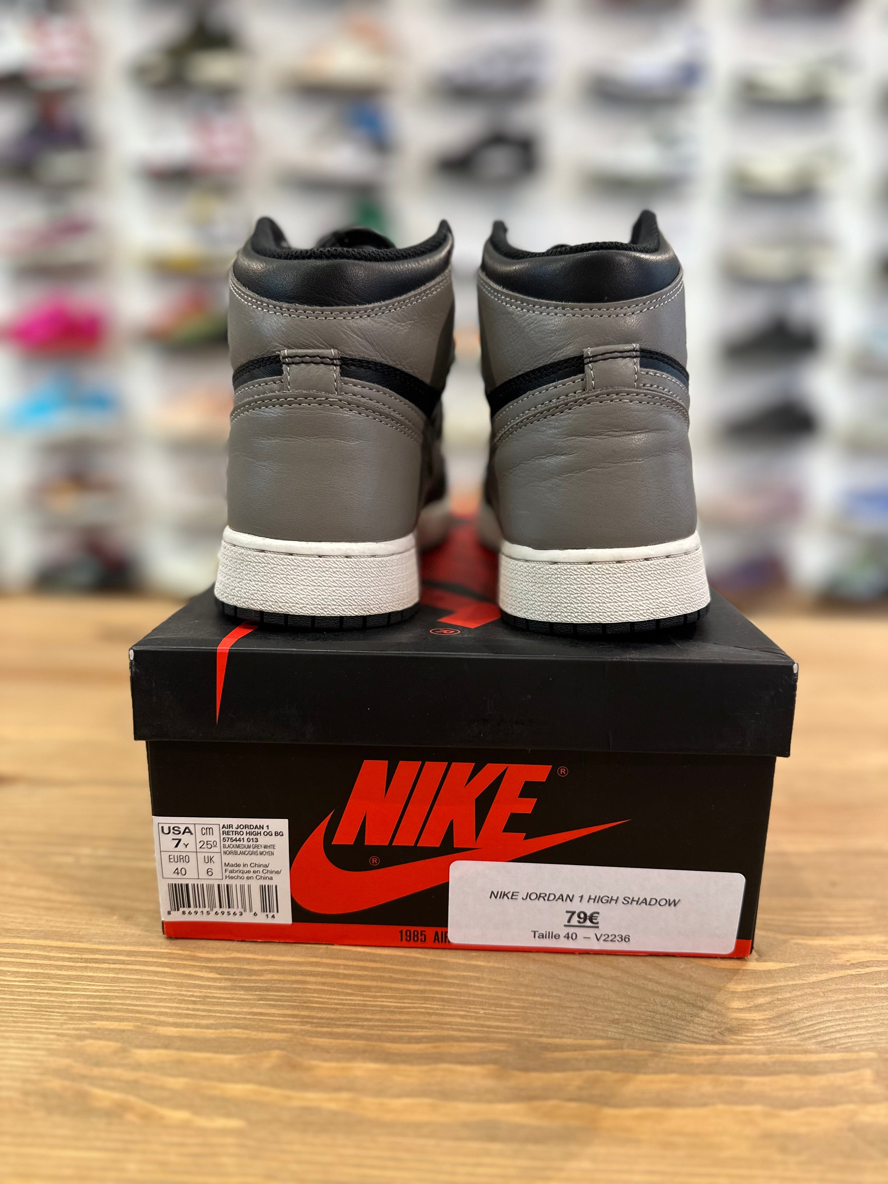 Nike Jordan 1 high shadow ( taille 40 )