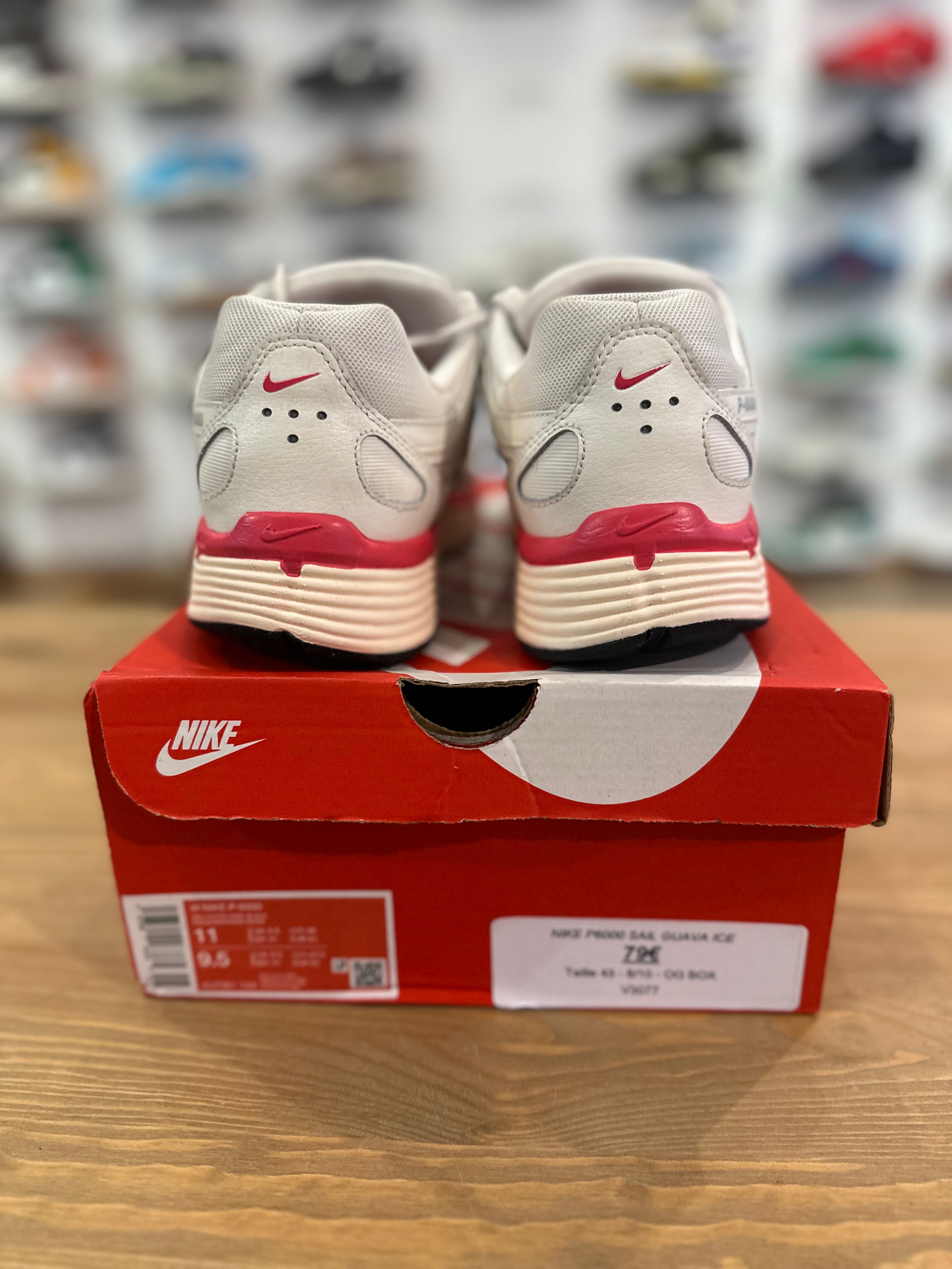 Nike p6000 sail guava ice ( taille 43 )