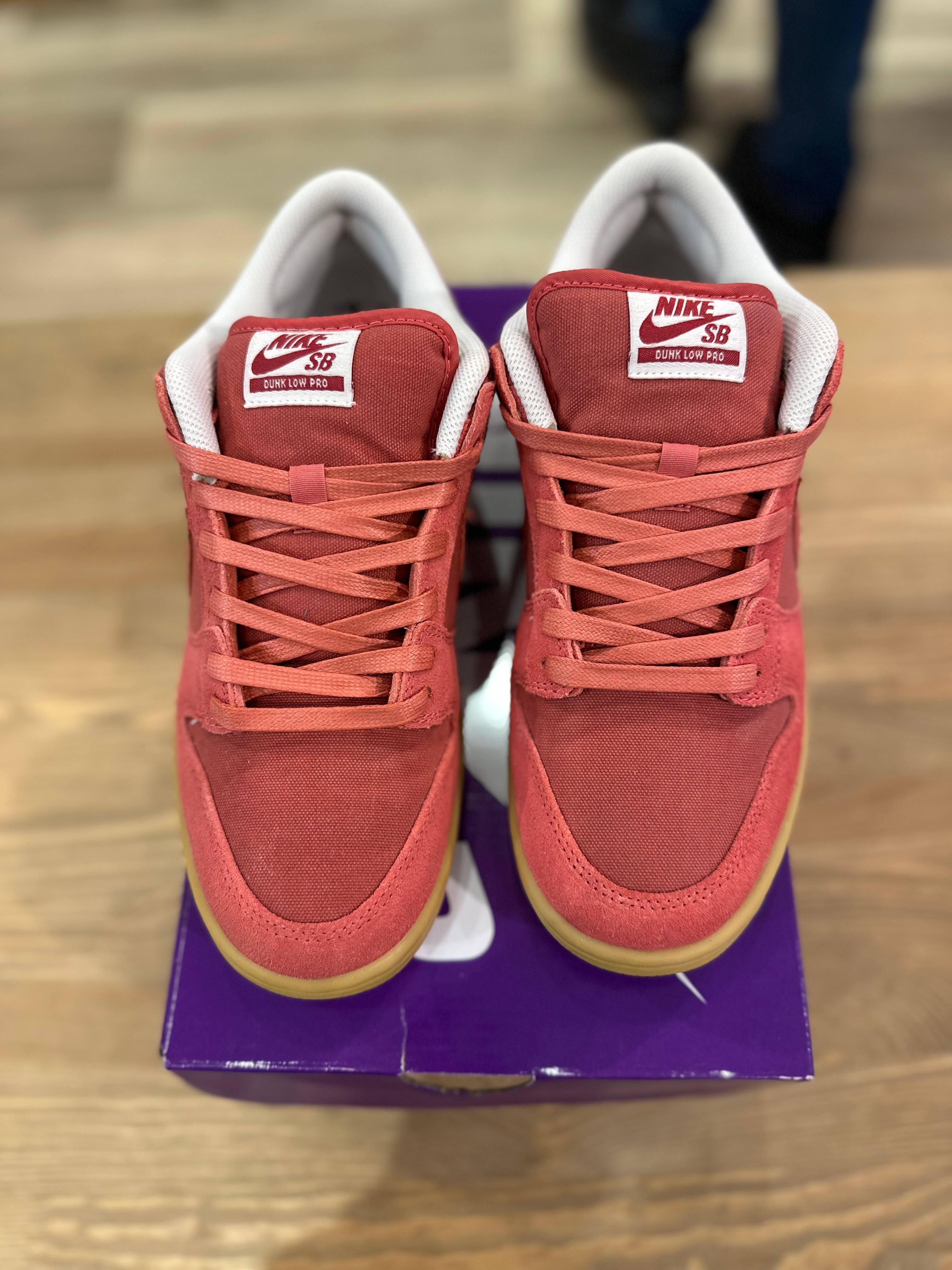 Nike sb dunk low adobe ( taille 41 )