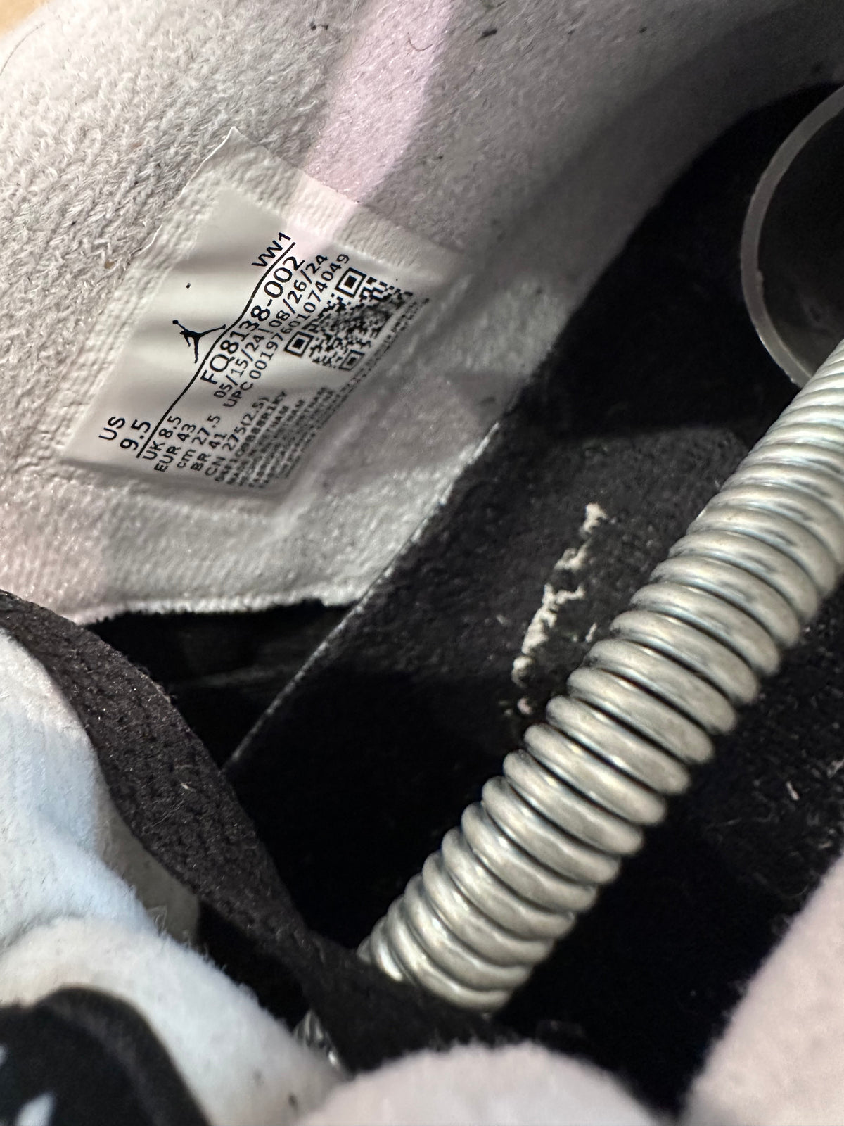 Nike Jordan 4 rétro fear ( taille 43 )