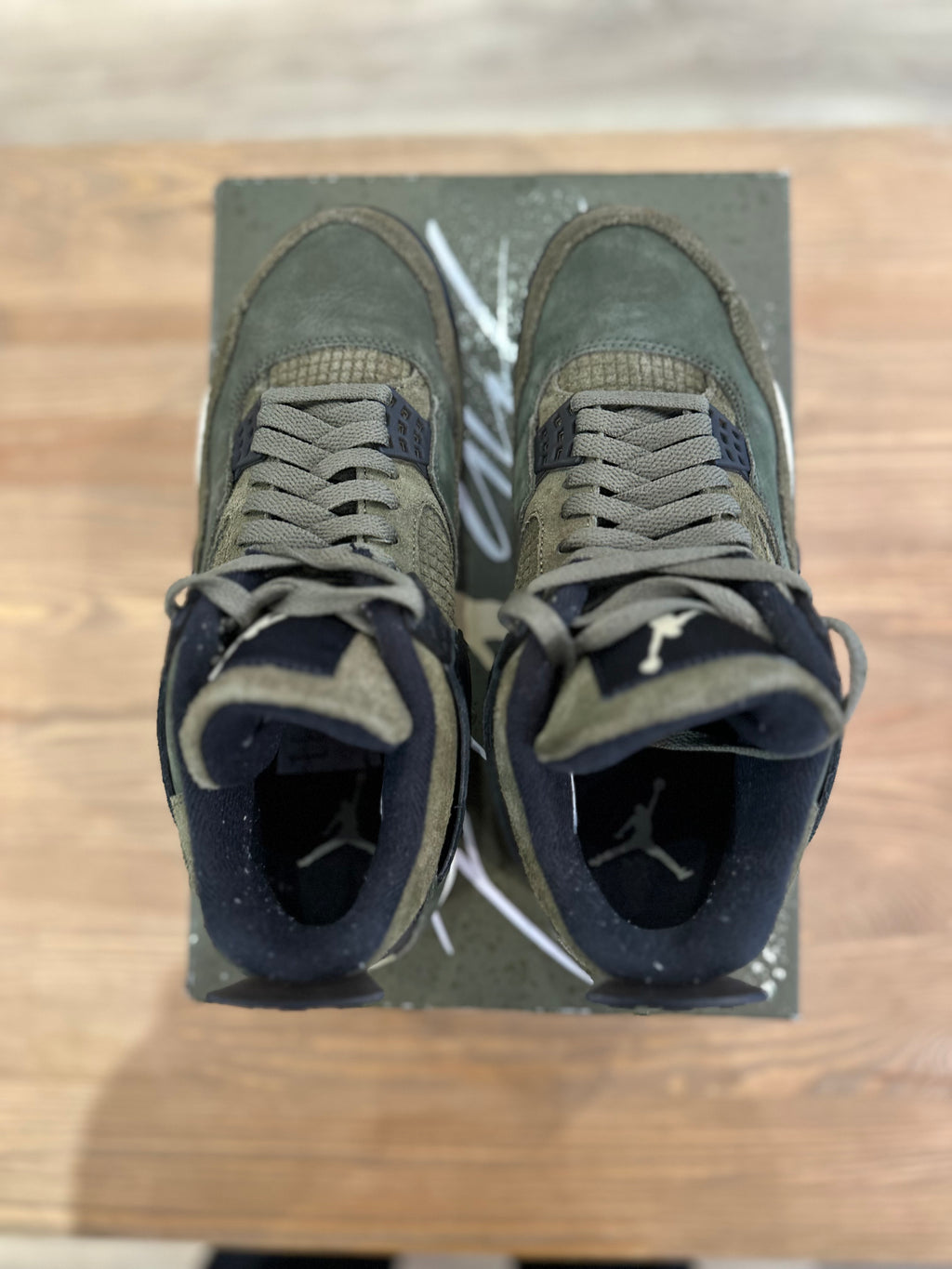Nike Jordan 4 rétro craft olive ( taille 41 )