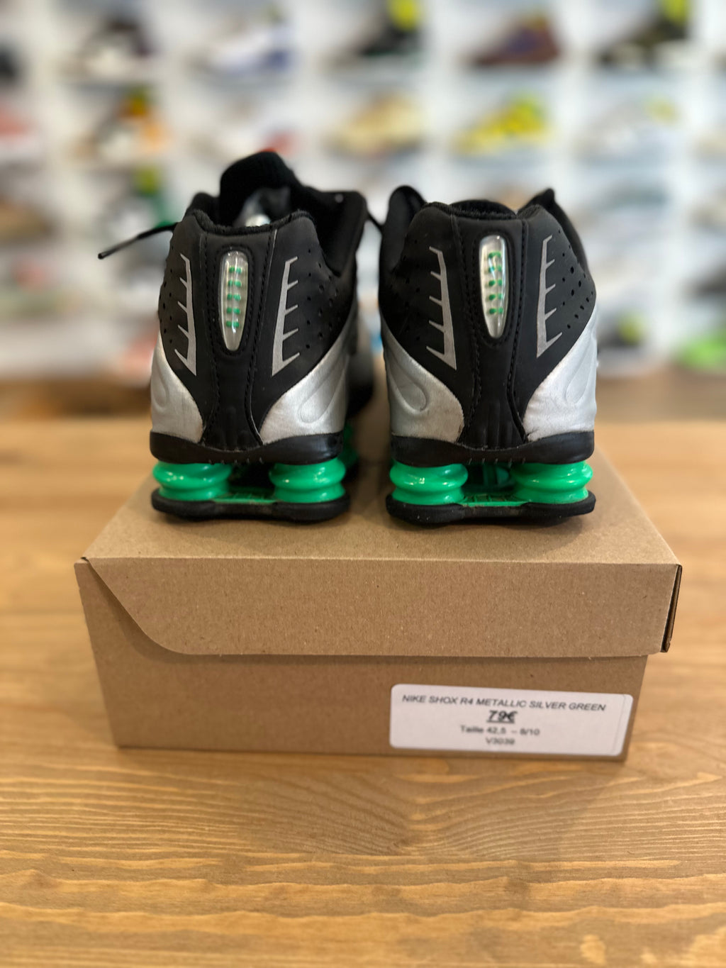 Nike shox r4 metallic Silver Green ( taille 42,5 )
