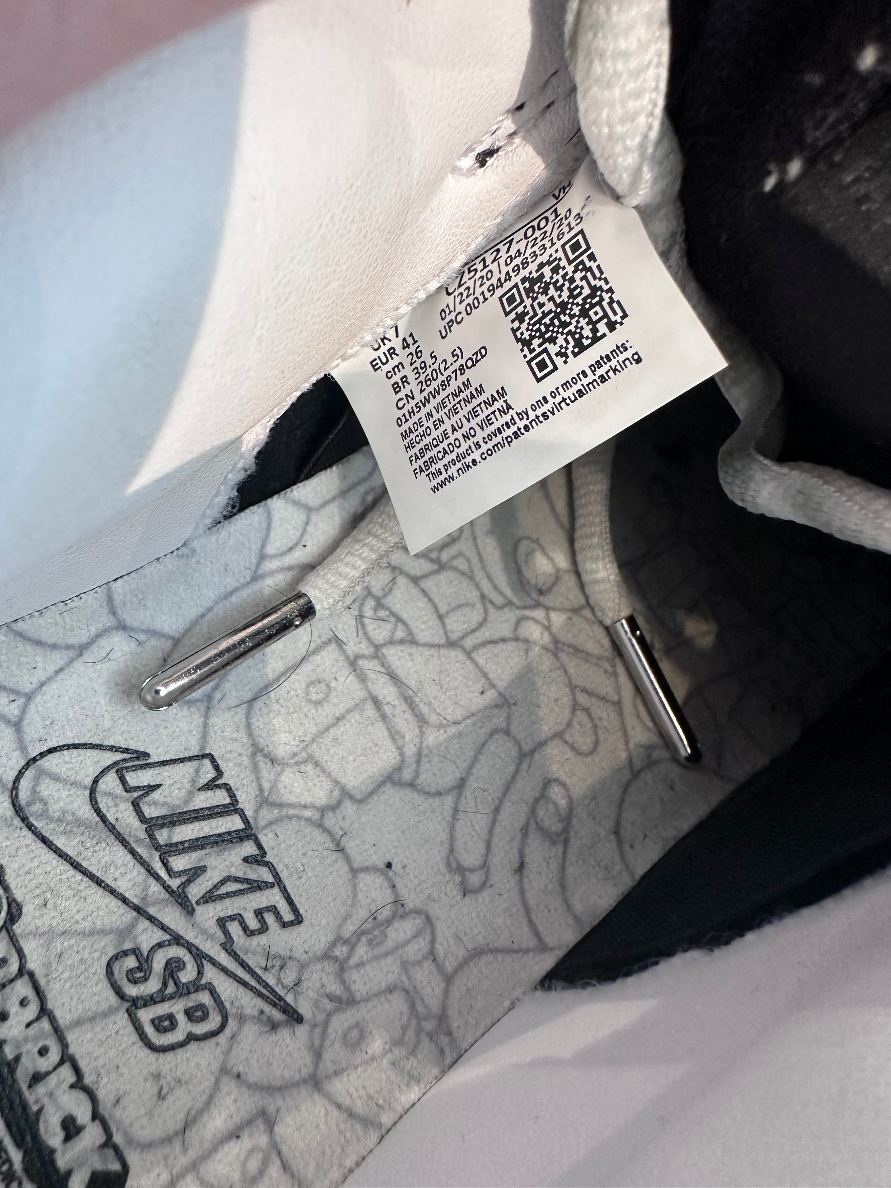 Nike sb dunk low médical toy