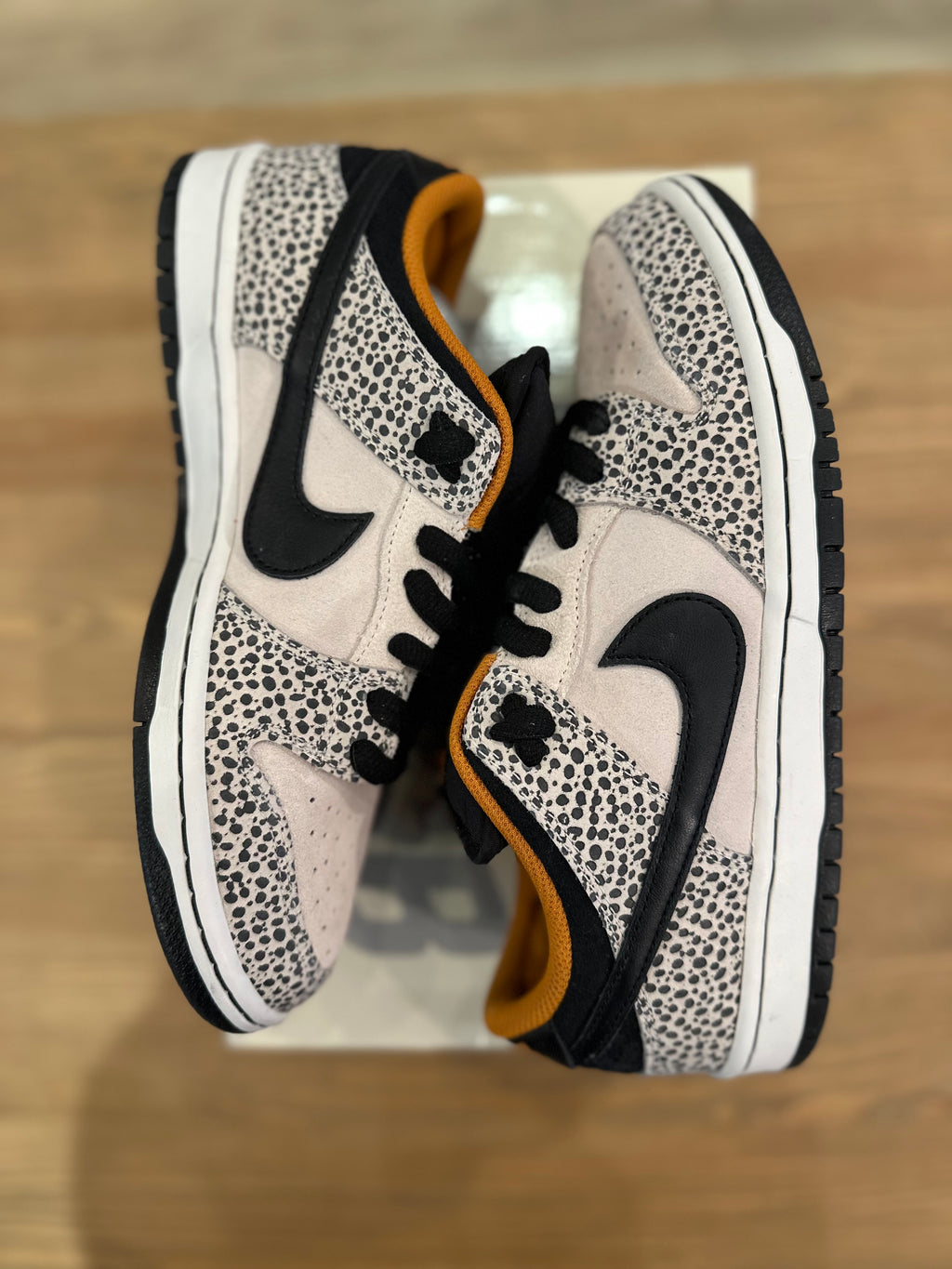 Nike sb dunk low olympic safari ( taille 42 )