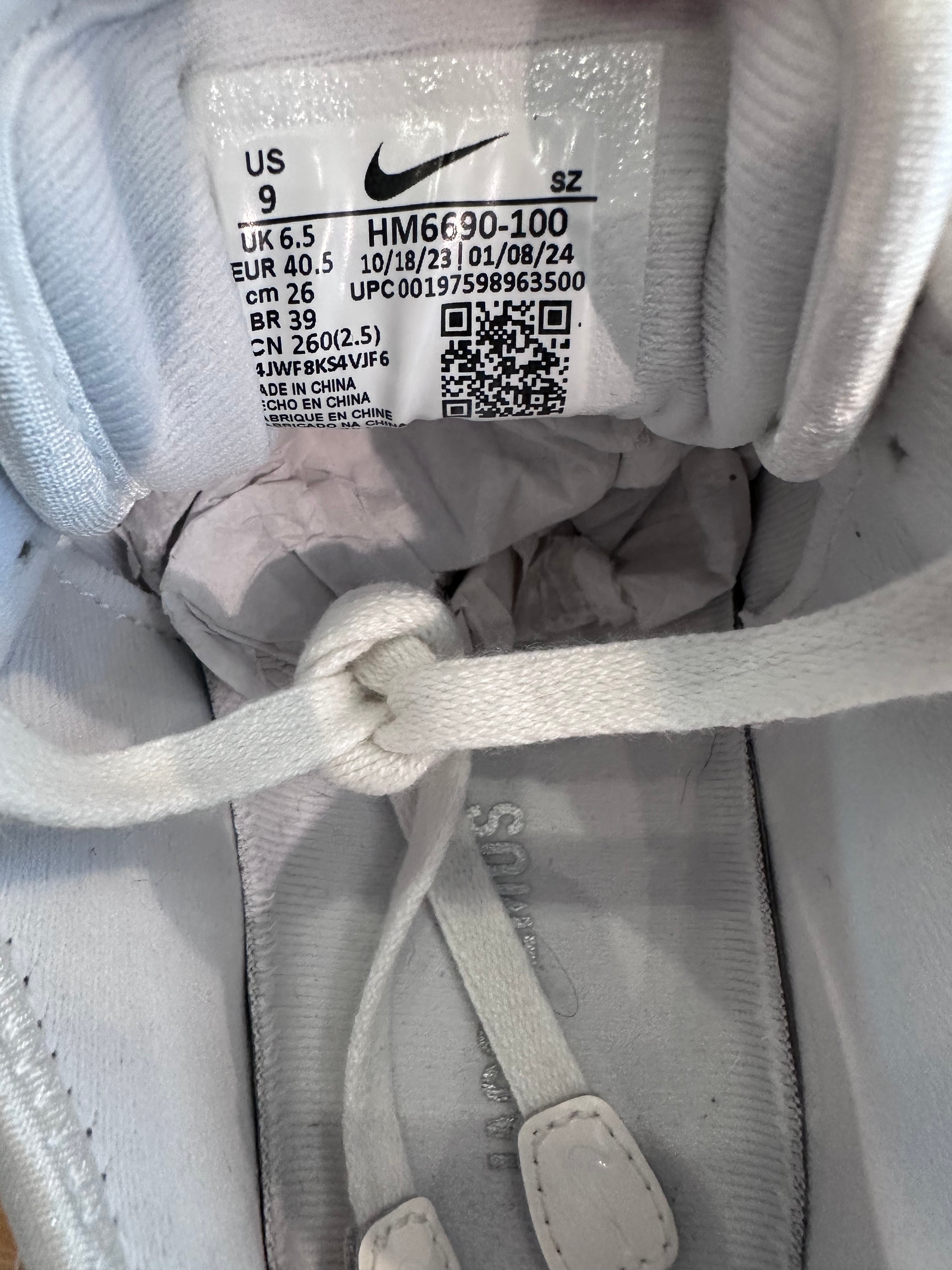 Nike air Max 1 jacquemus White ( taille 40,5 )