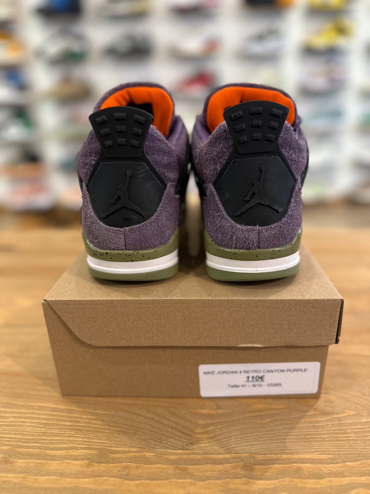 Nike Jordan 4 rétro canyon purple ( taille 41 )
