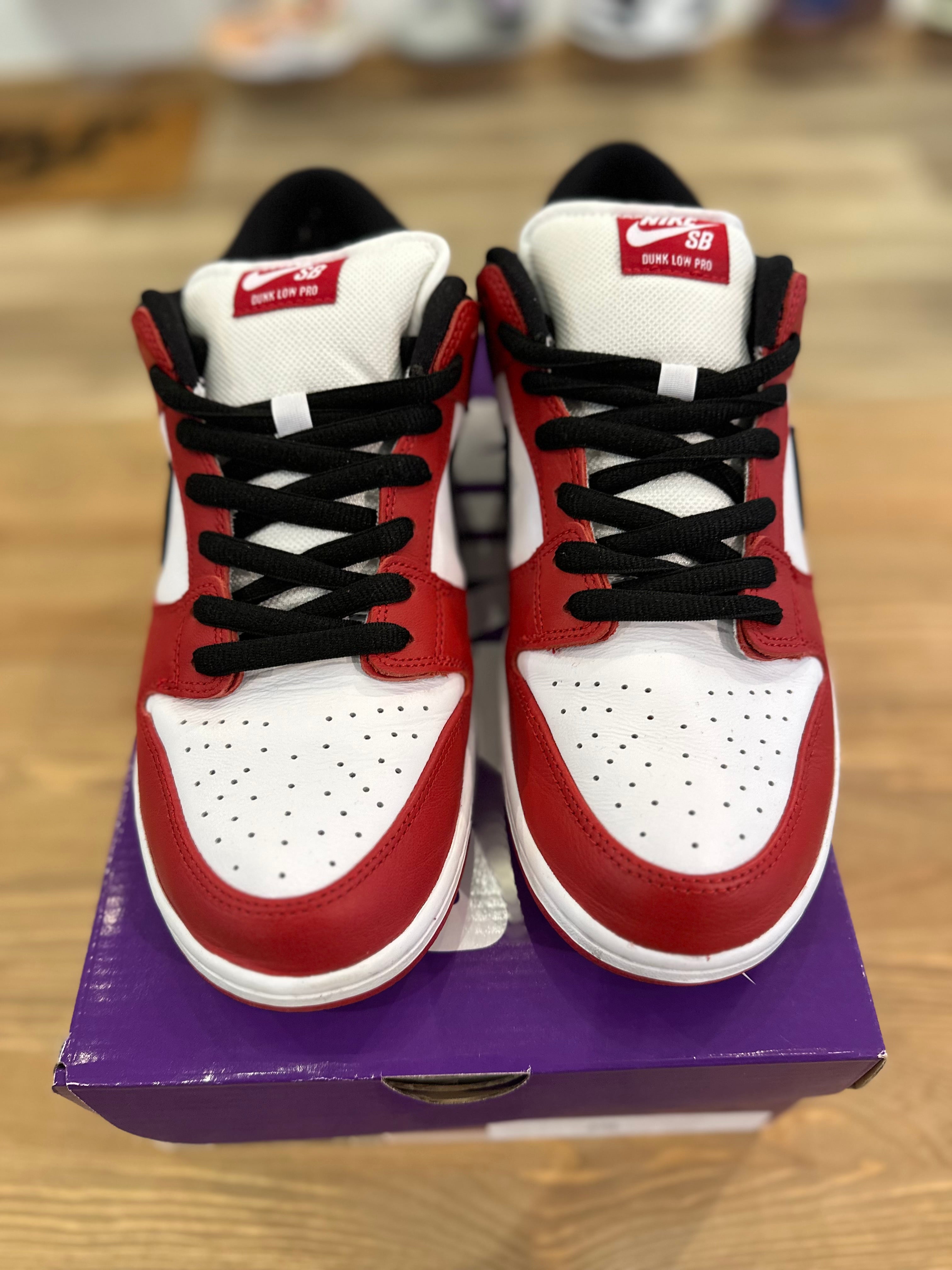 Nike sb dunk low pro Chicago ( taille 45,5 )