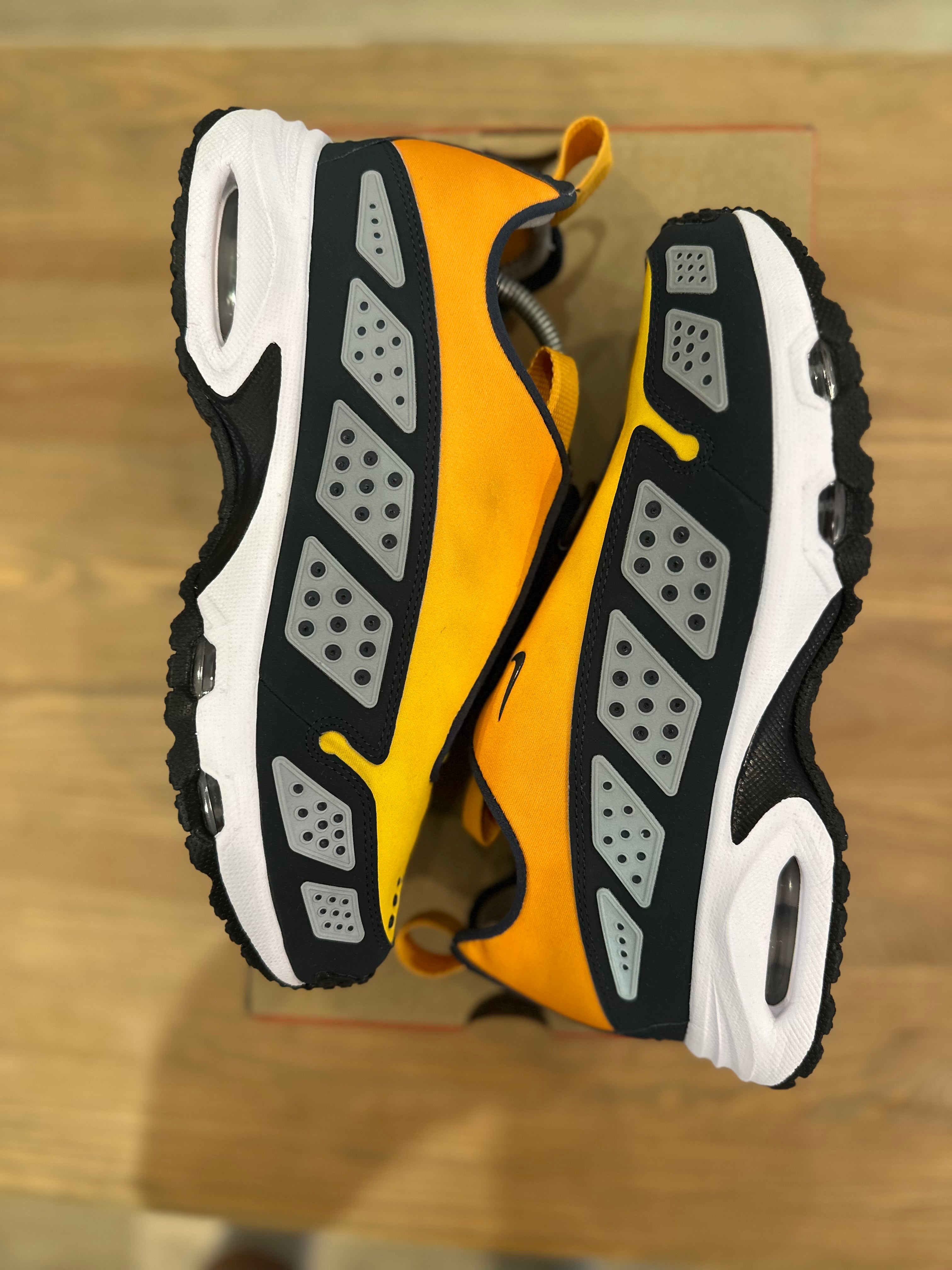 Nike air Max SNDR canyon gold ( taille 39 )