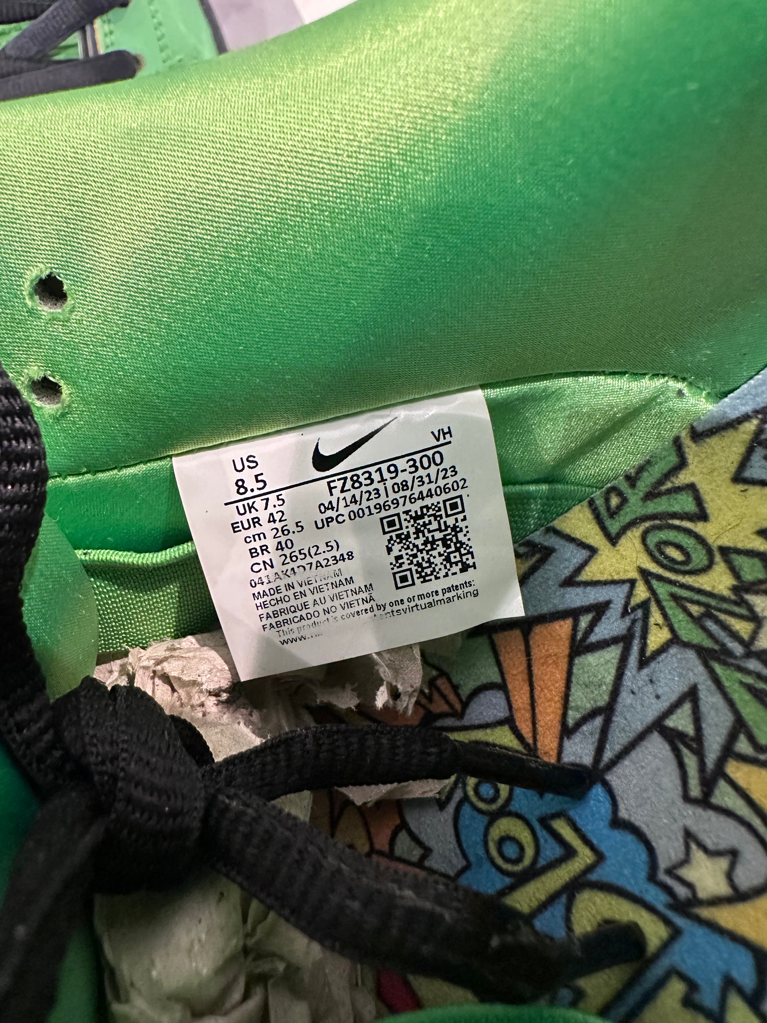 Nike sb dunk low powerpuff buttercup ( taille 42 )