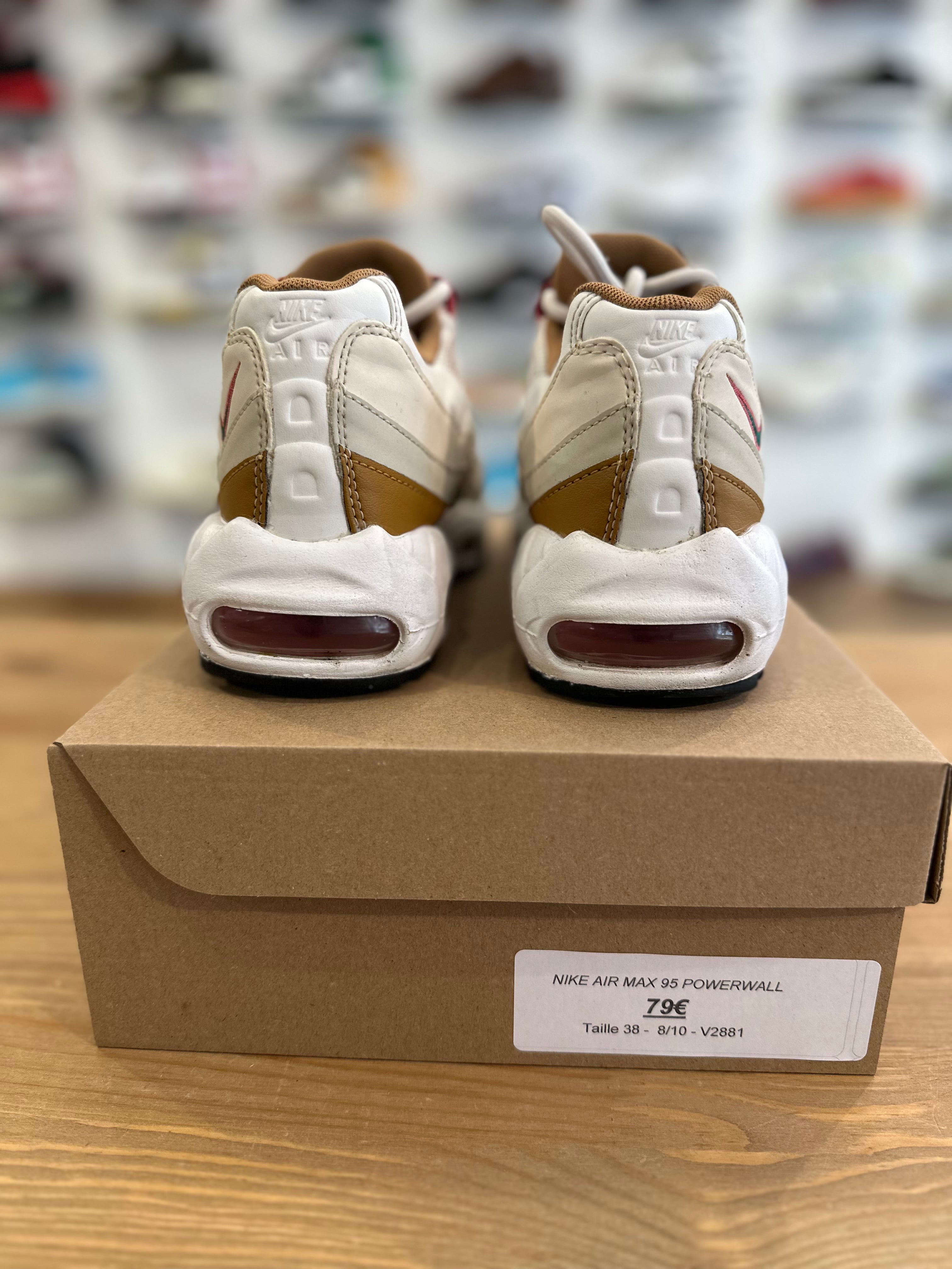 Nike air Max 95 powerwall ( taille 38 )