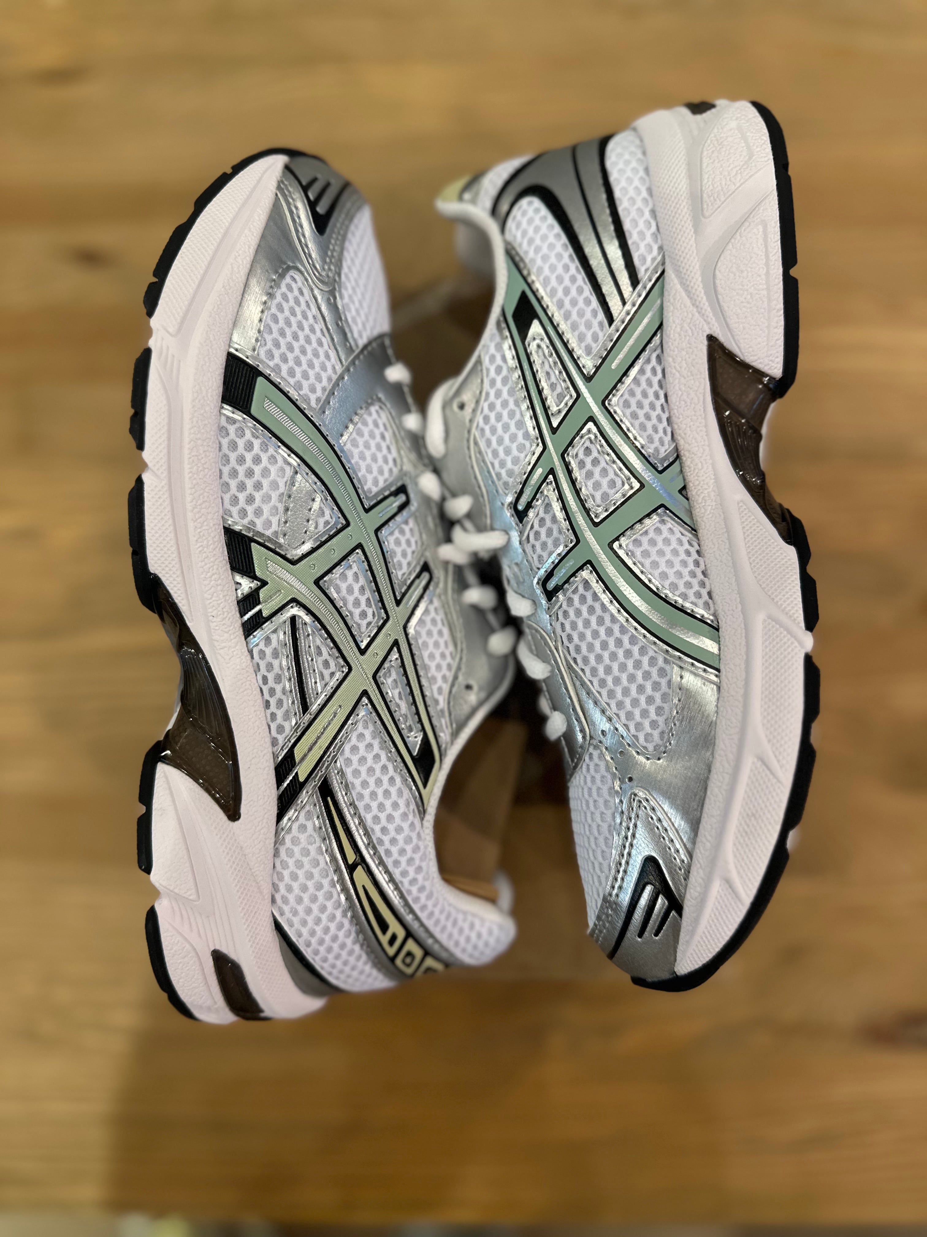 Asics gel 1130 white verdigris ( taille 39 )