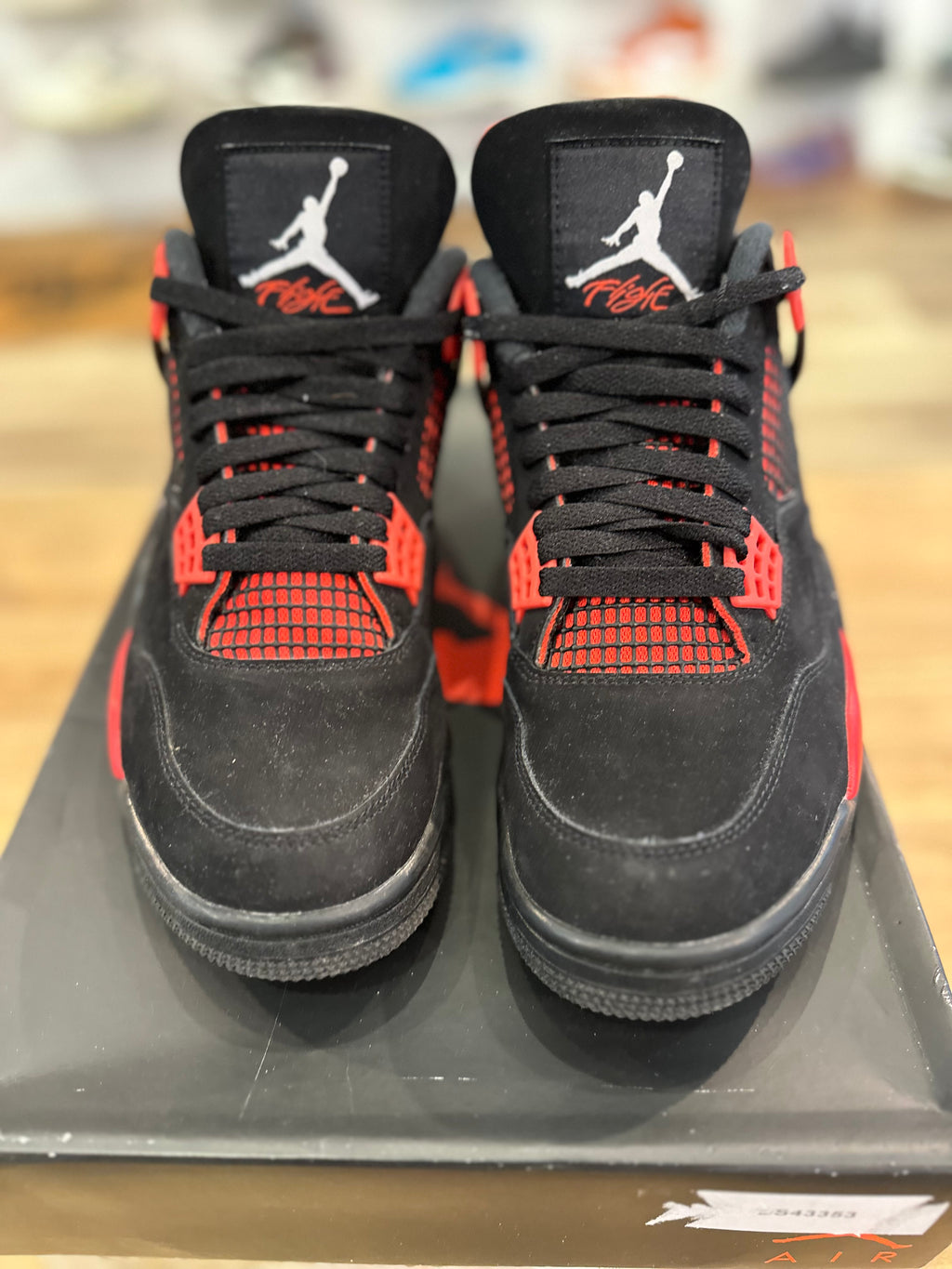 Nike Jordan 4 rétro red thunder ( taille 43 )