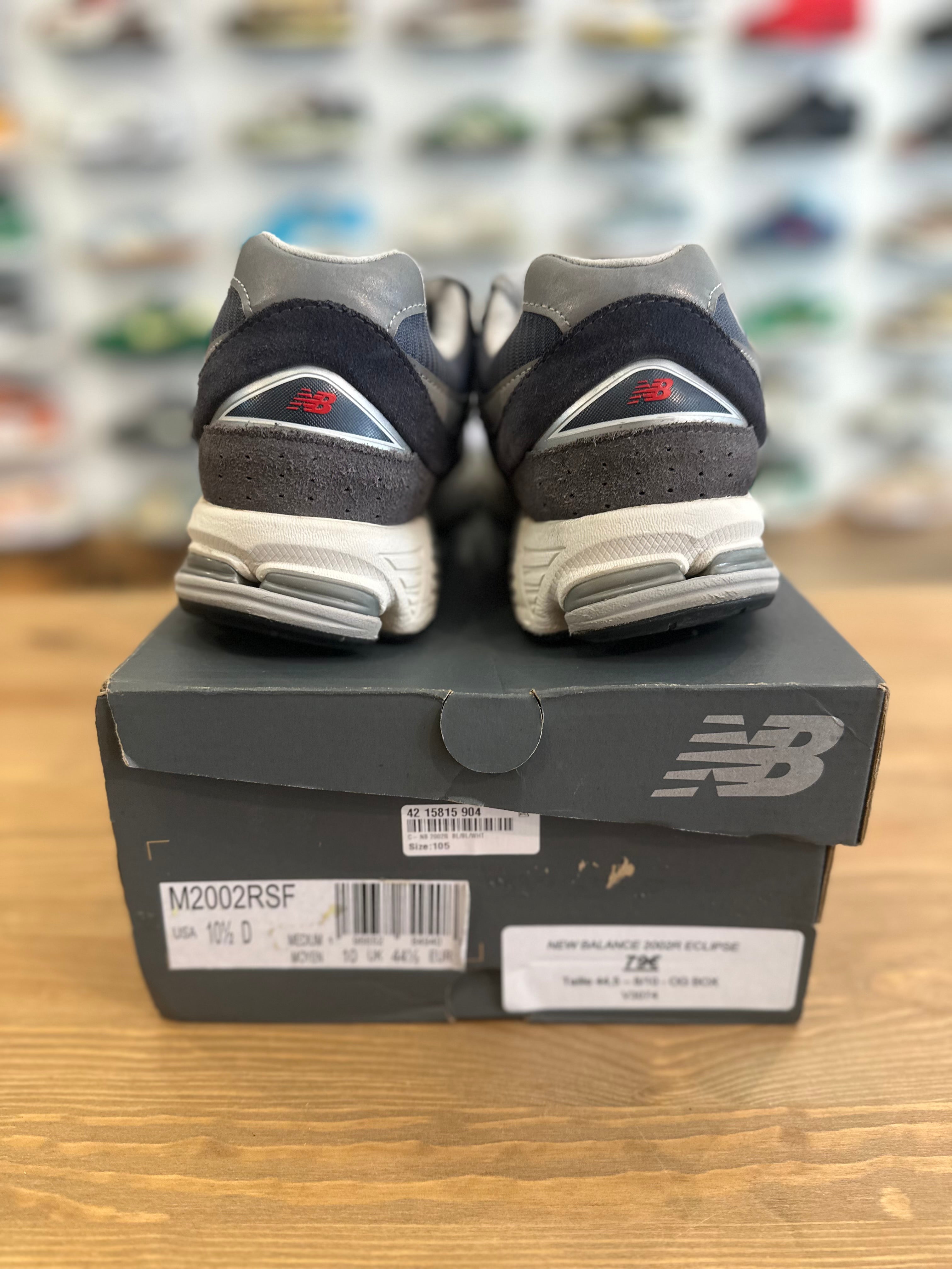 New balance 2002r eclipse ( taille 44,5 )