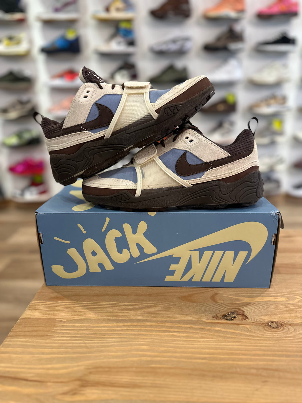 Nike zoom field jaxx Travis Scott ( taille 44 )