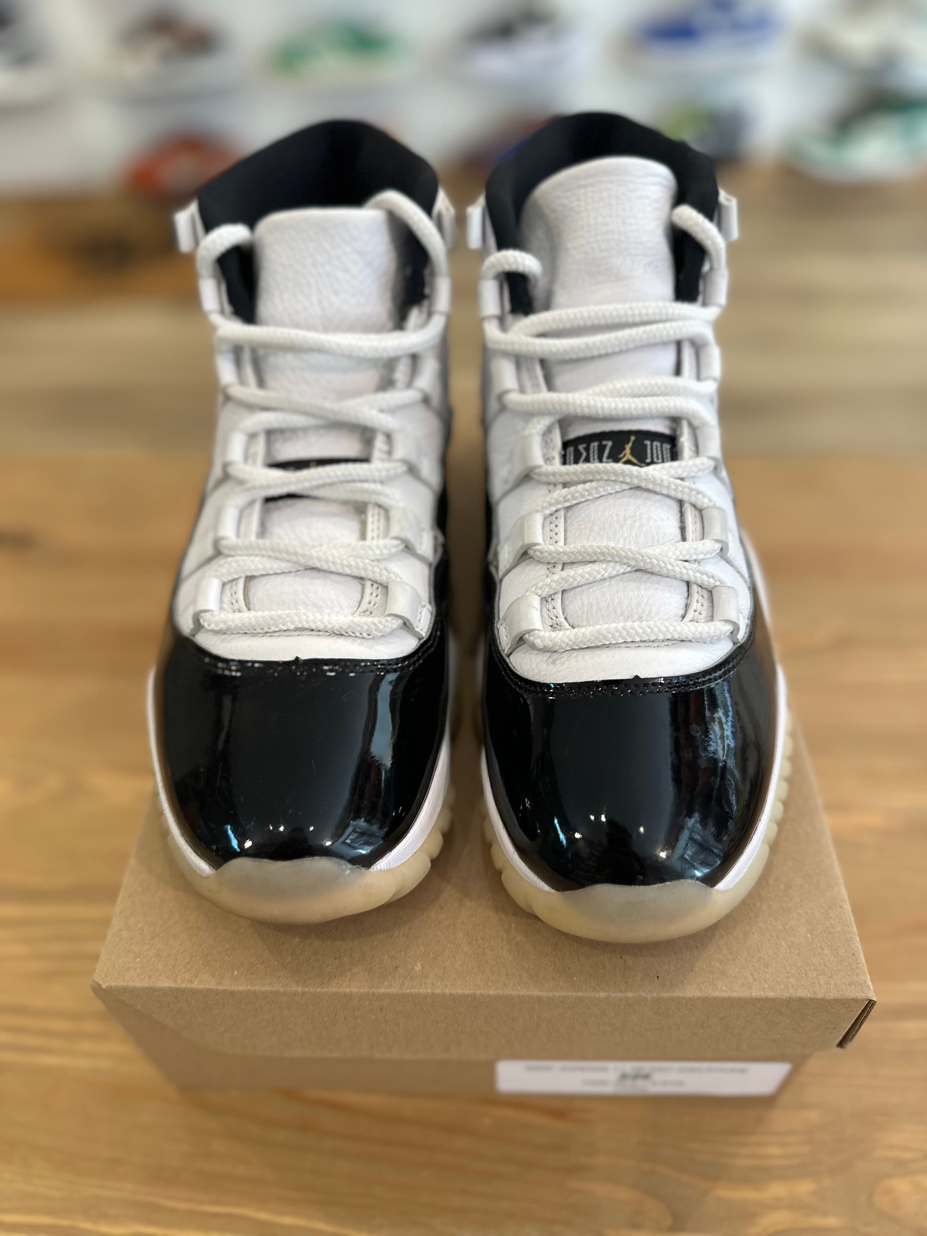 Nike Jordan 11 rétro gratitude ( taille 42,5 )