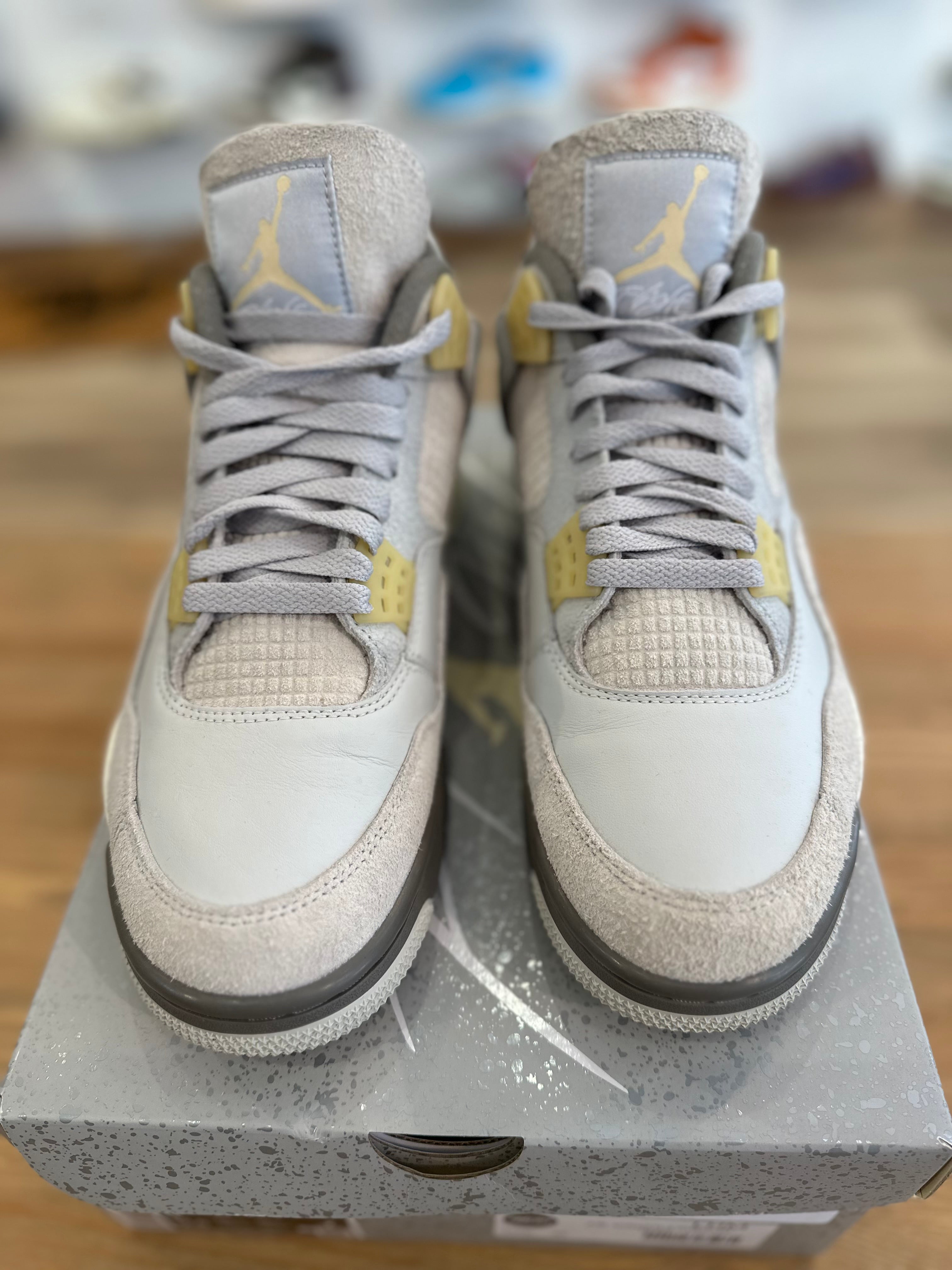 Nike Jordan 4 rétro photon dust ( taille 45 )